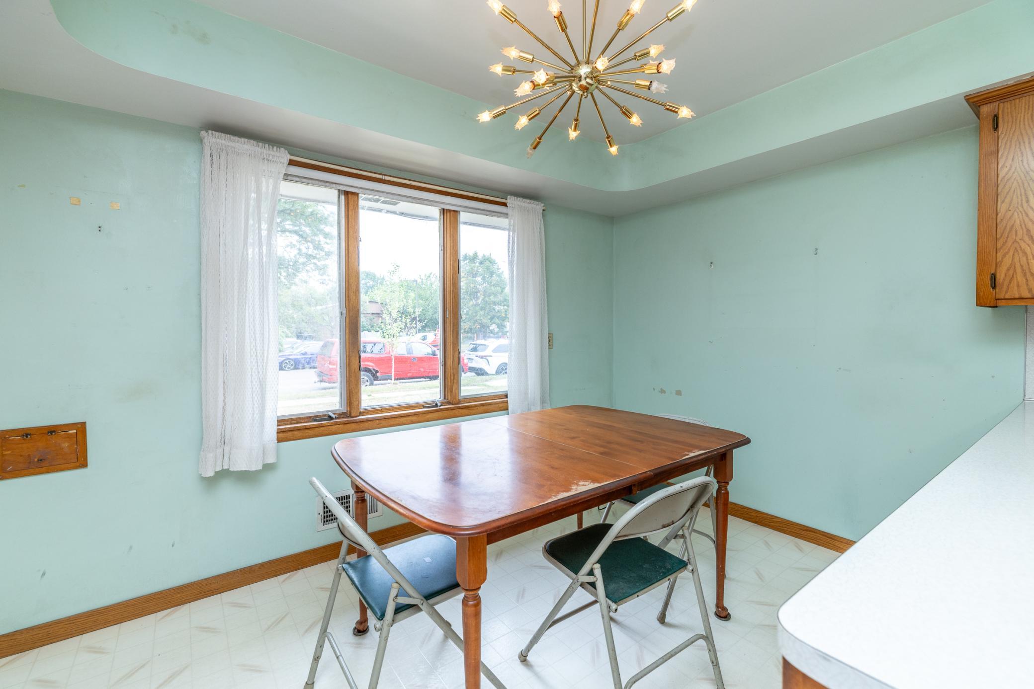 1015 Lafond Avenue Property Photo 8