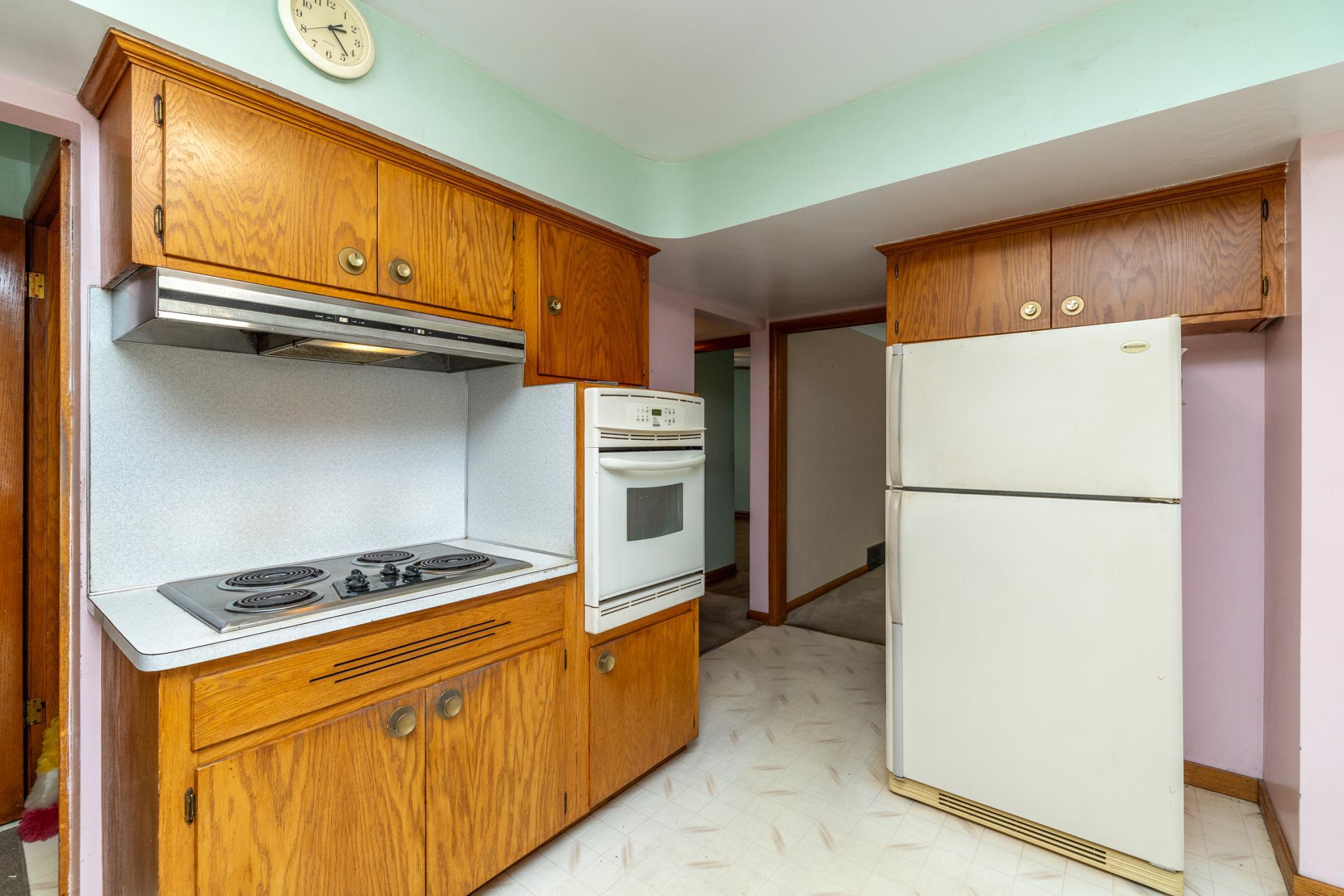 1015 Lafond Avenue Property Photo 10