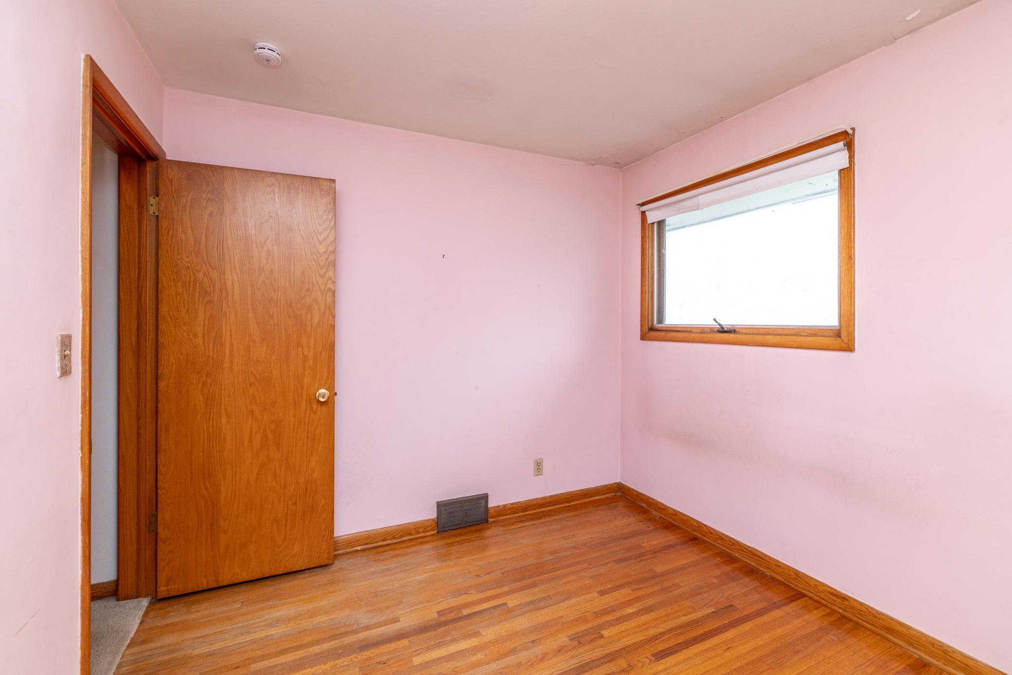 1015 Lafond Avenue Property Photo 20