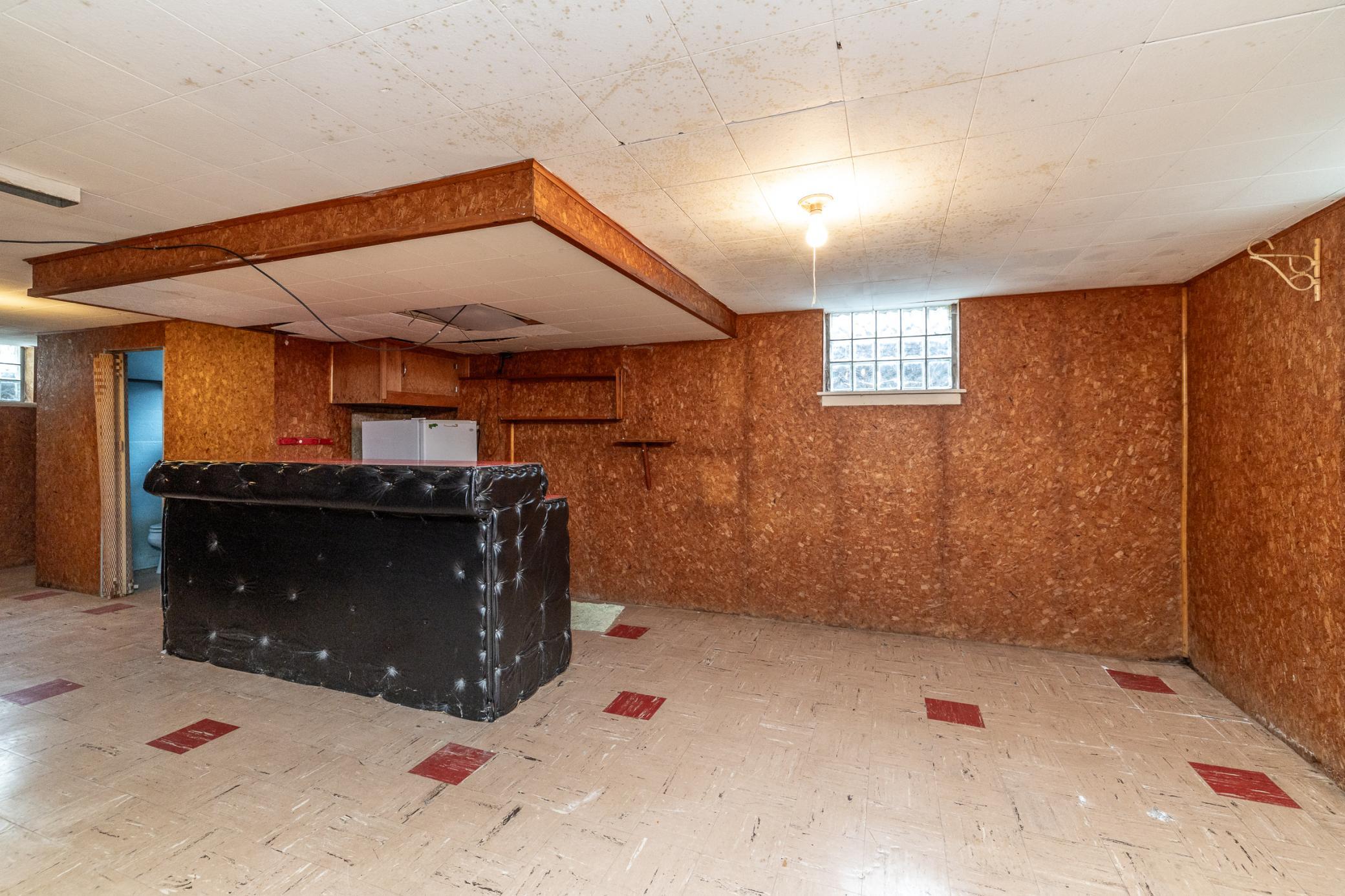 1015 Lafond Avenue Property Photo 24