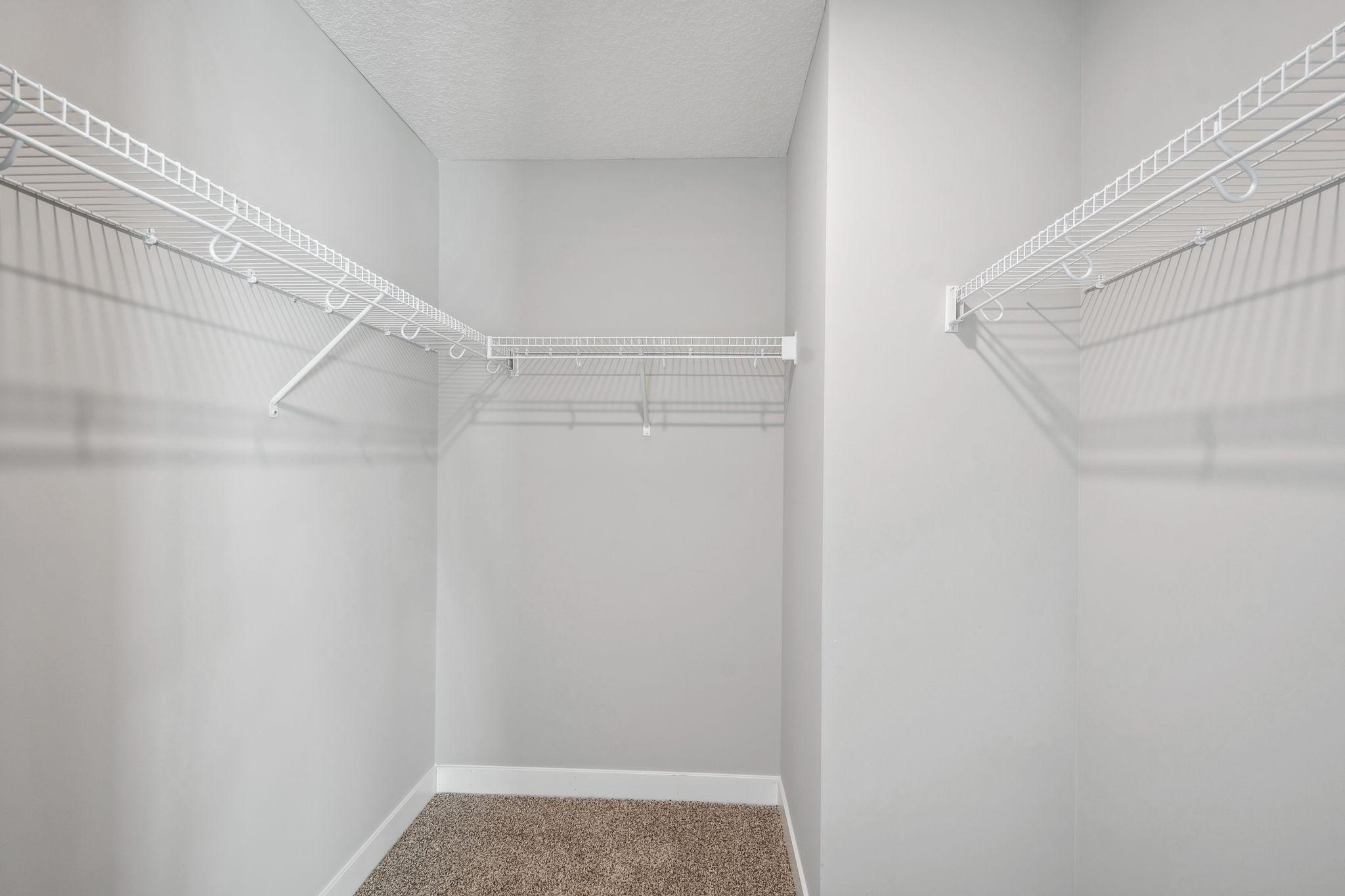 919 Greenlawn Avenue W Property Photo 11