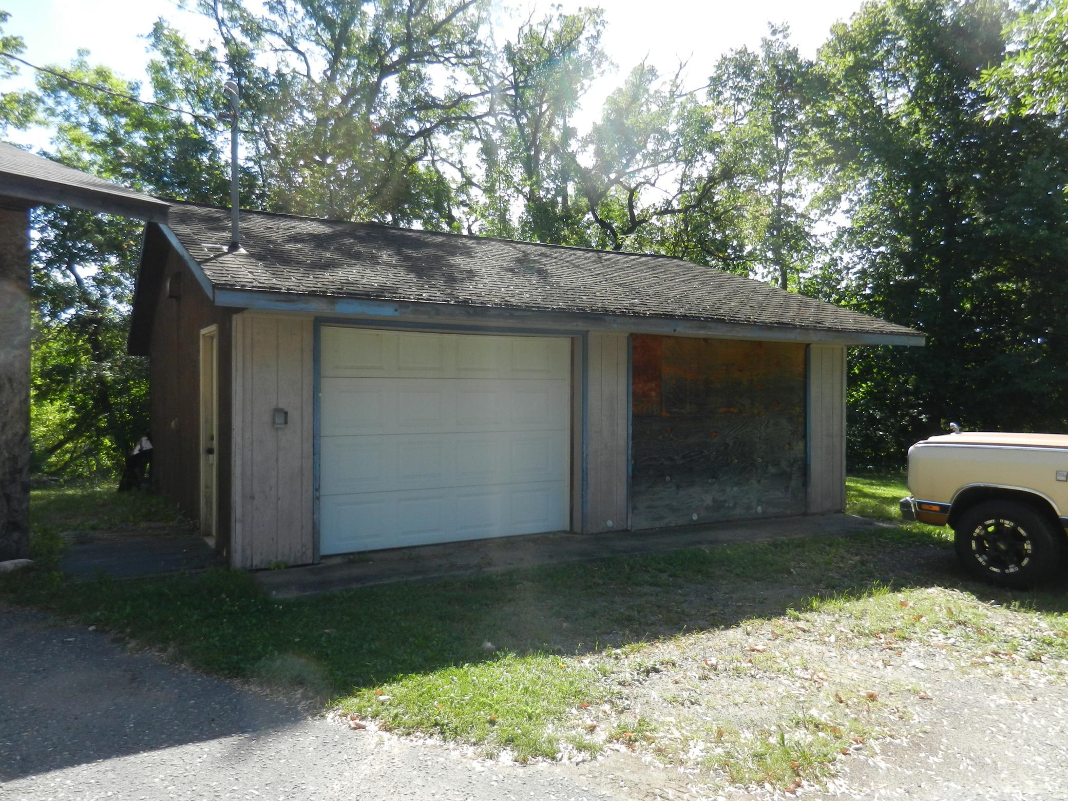 100 Cedar Street Property Photo 14