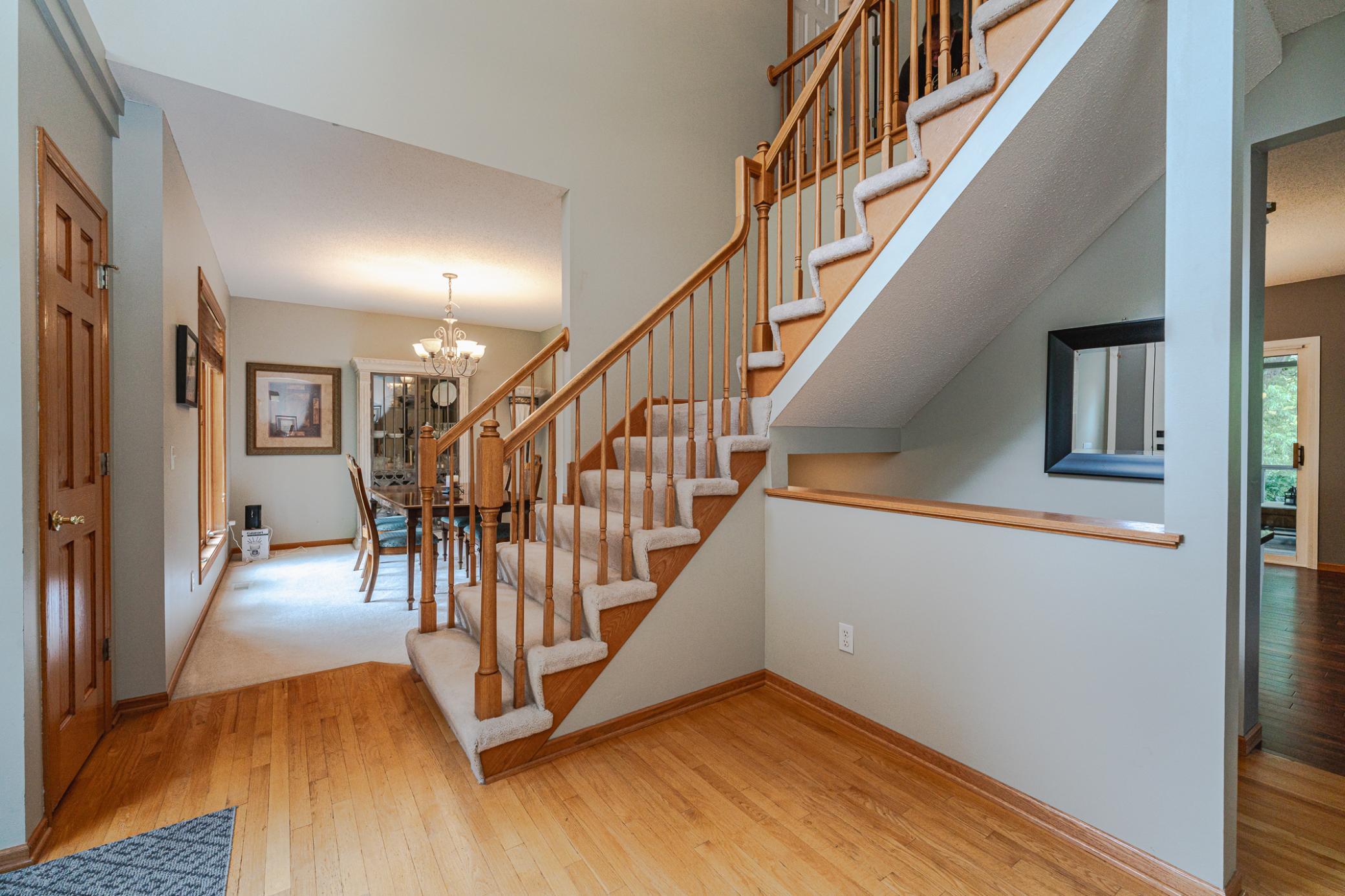 8348 Foxberry Drive Property Photo 6