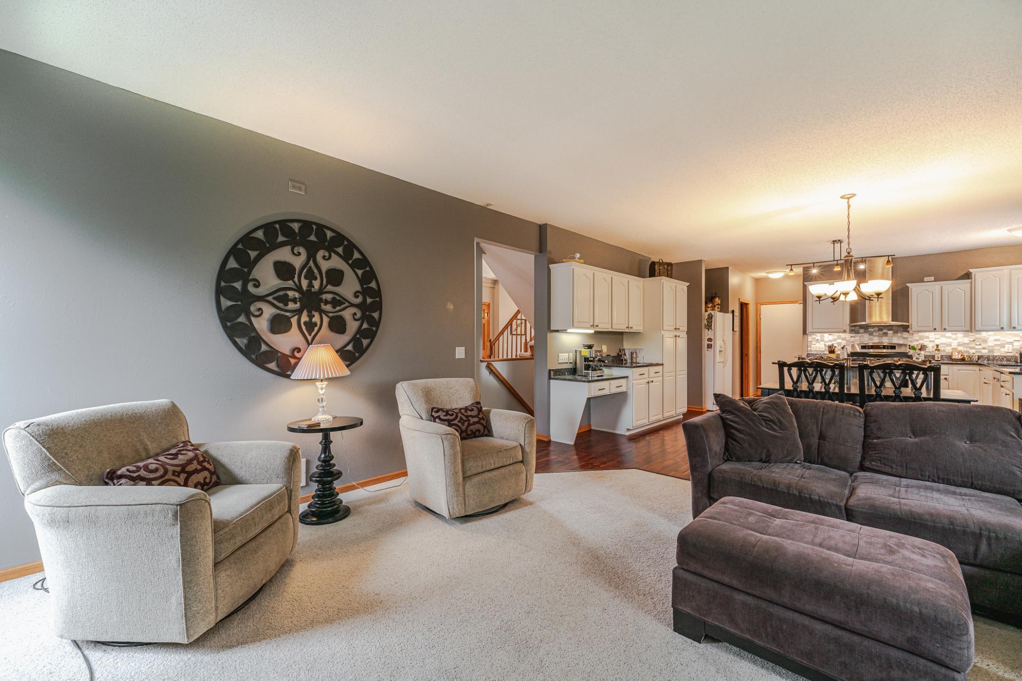 8348 Foxberry Drive Property Photo 11