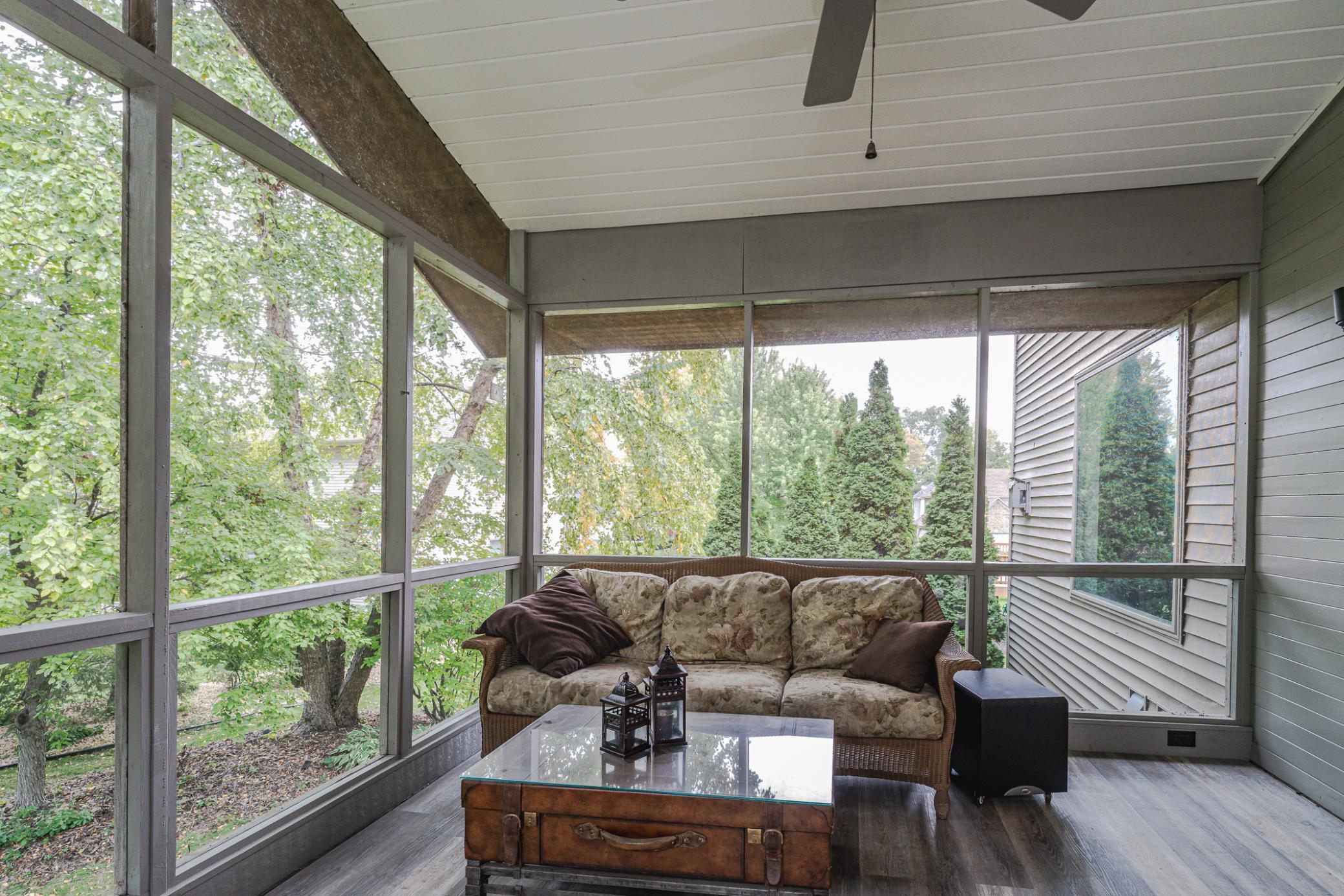 8348 Foxberry Drive Property Photo 14