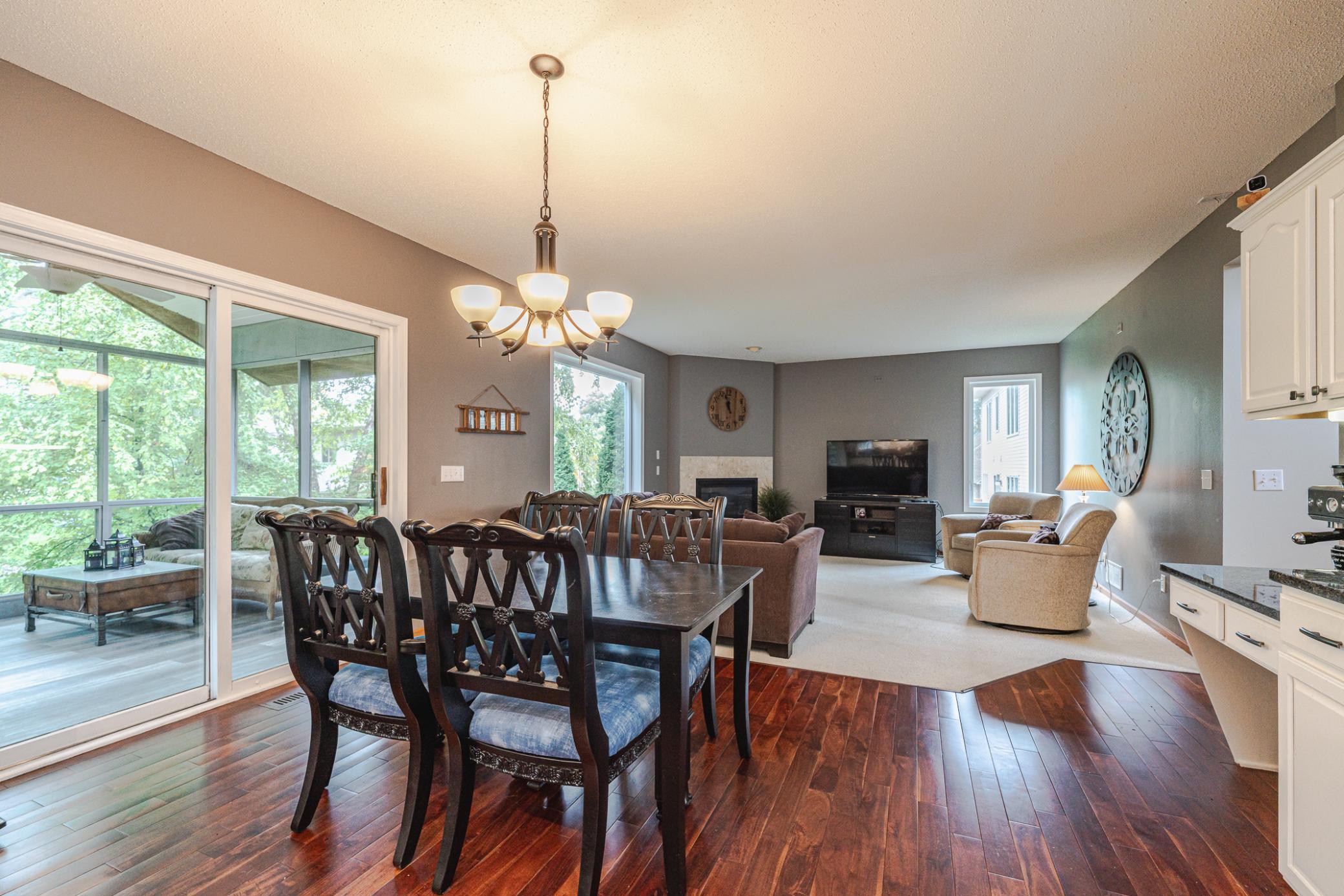 8348 Foxberry Drive Property Photo 18