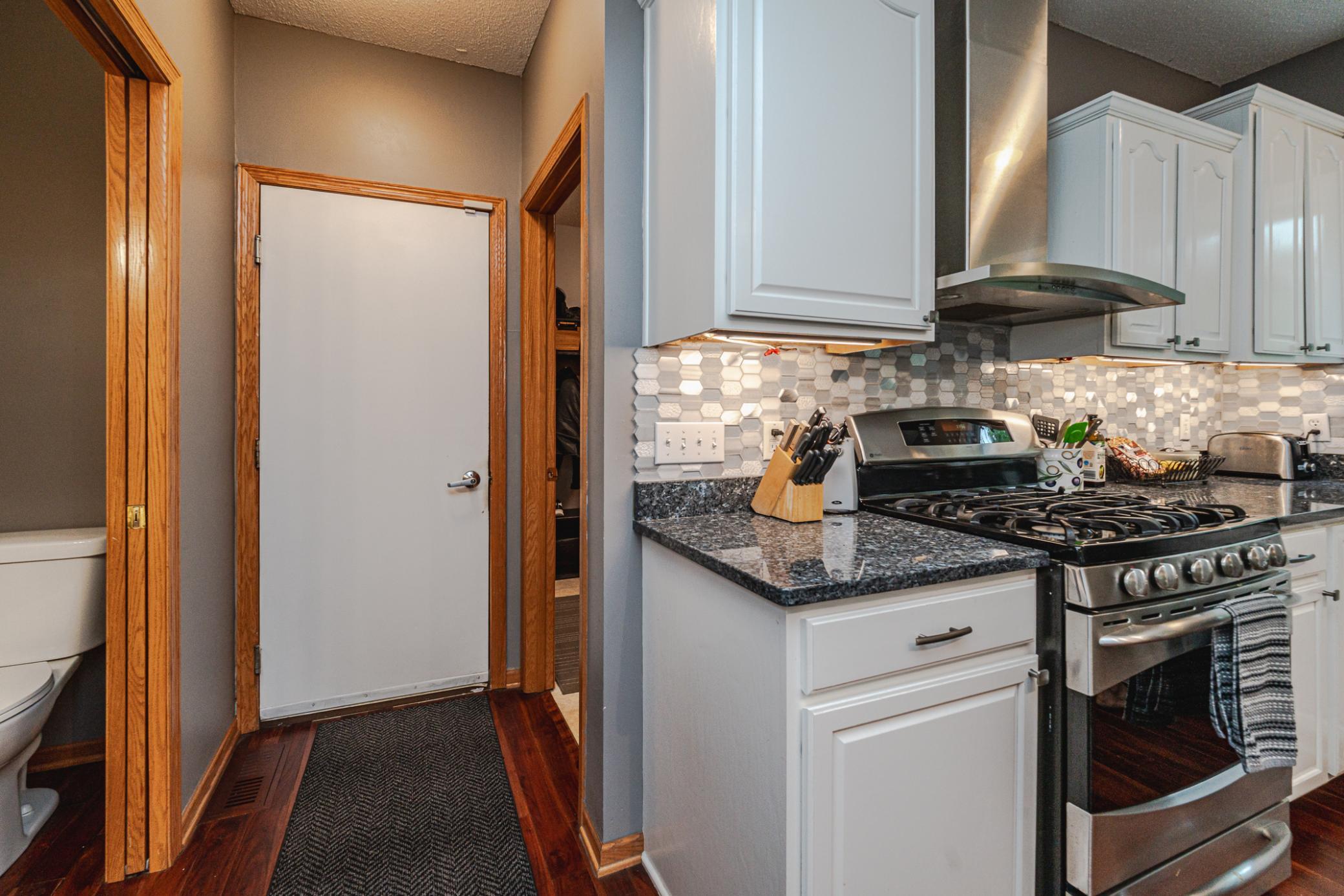8348 Foxberry Drive Property Photo 19