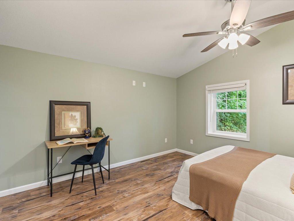 306 5th Street S Property Photo 16