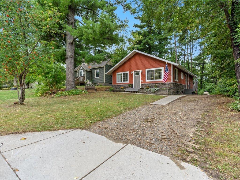 306 5th Street S Property Photo 22