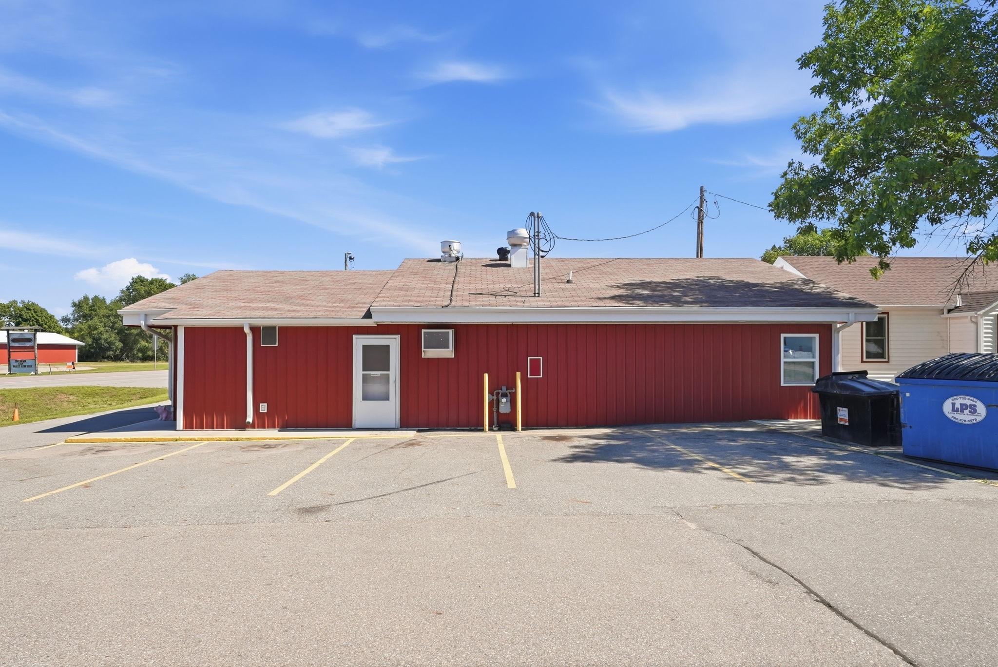 409 Us-71 W Property Photo 5