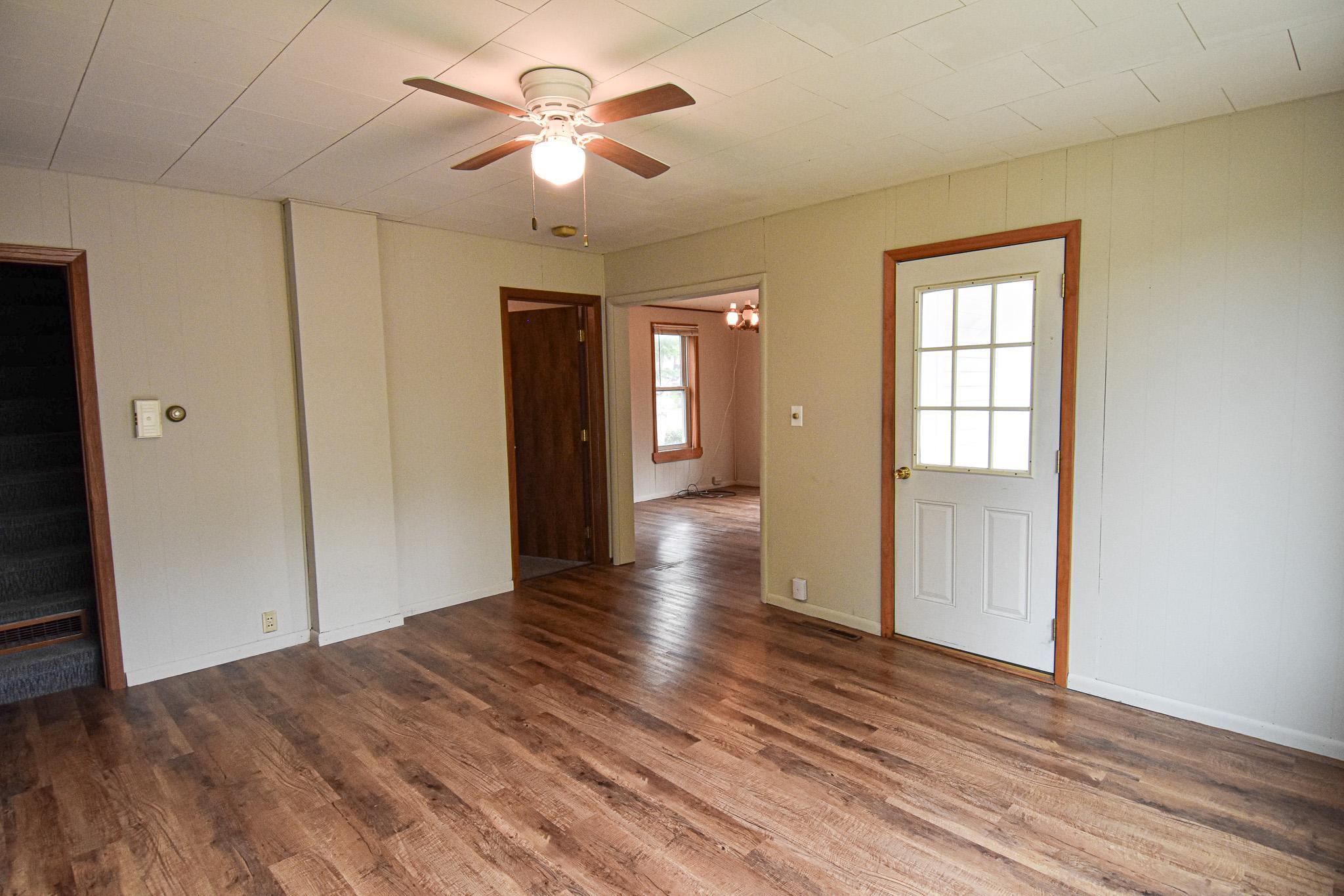 621 1st Street E Property Photo 5