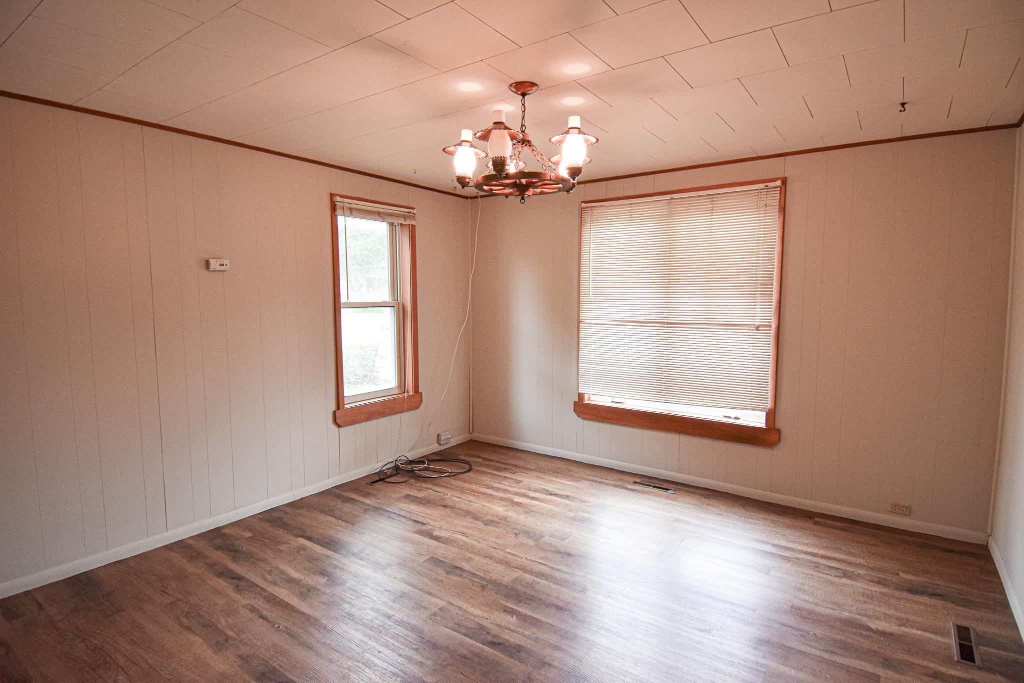 621 1st Street E Property Photo 7