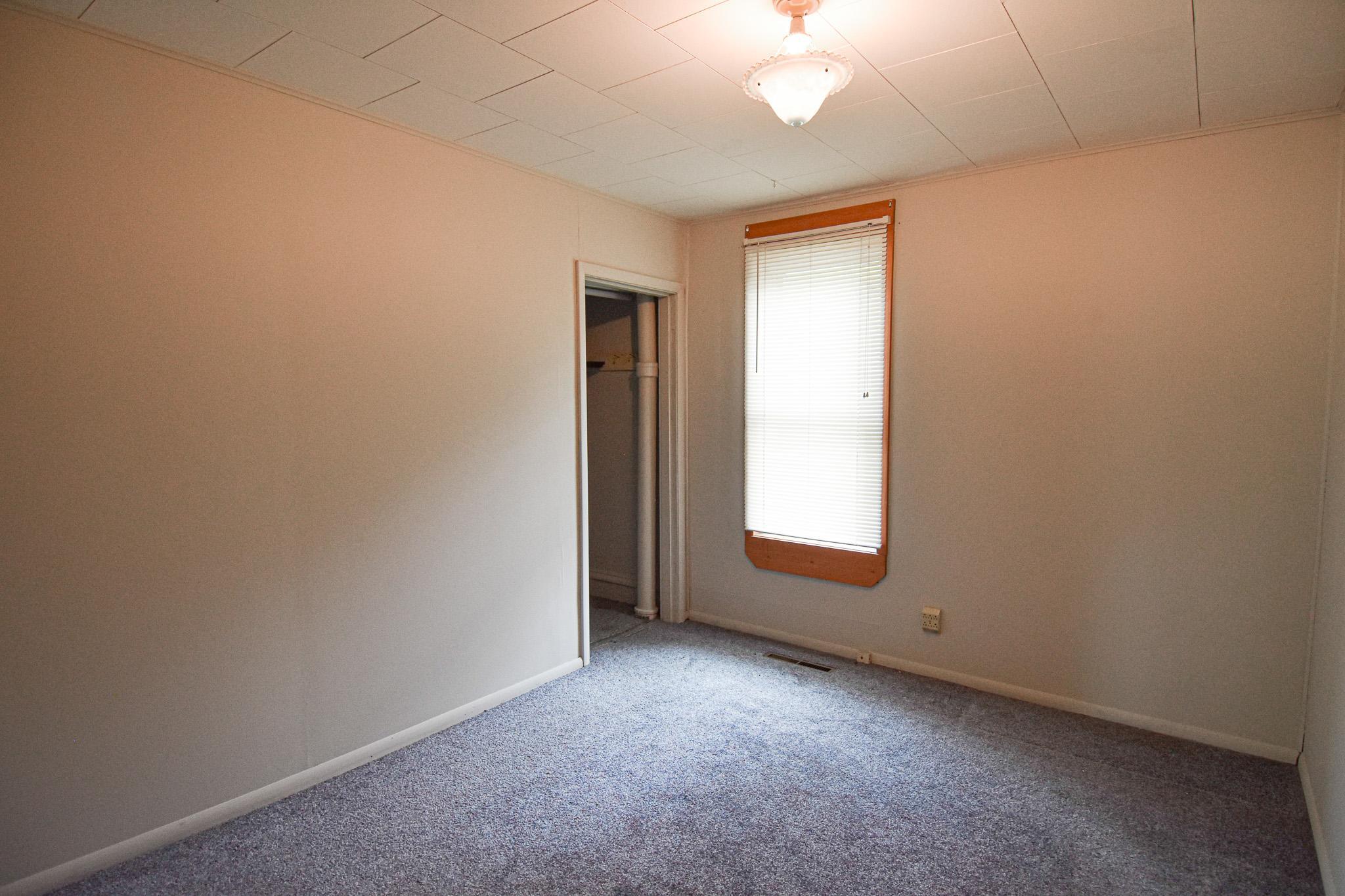 621 1st Street E Property Photo 9