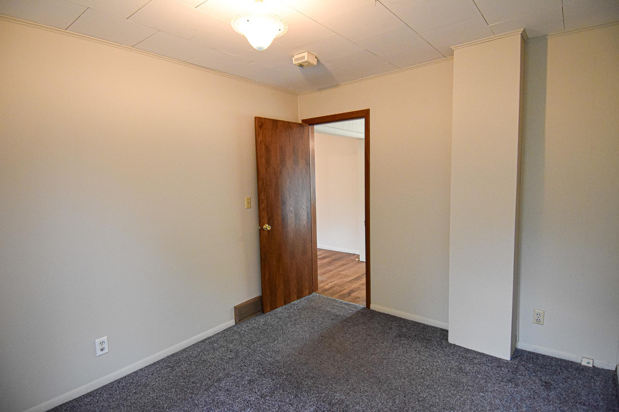 621 1st Street E Property Photo 10