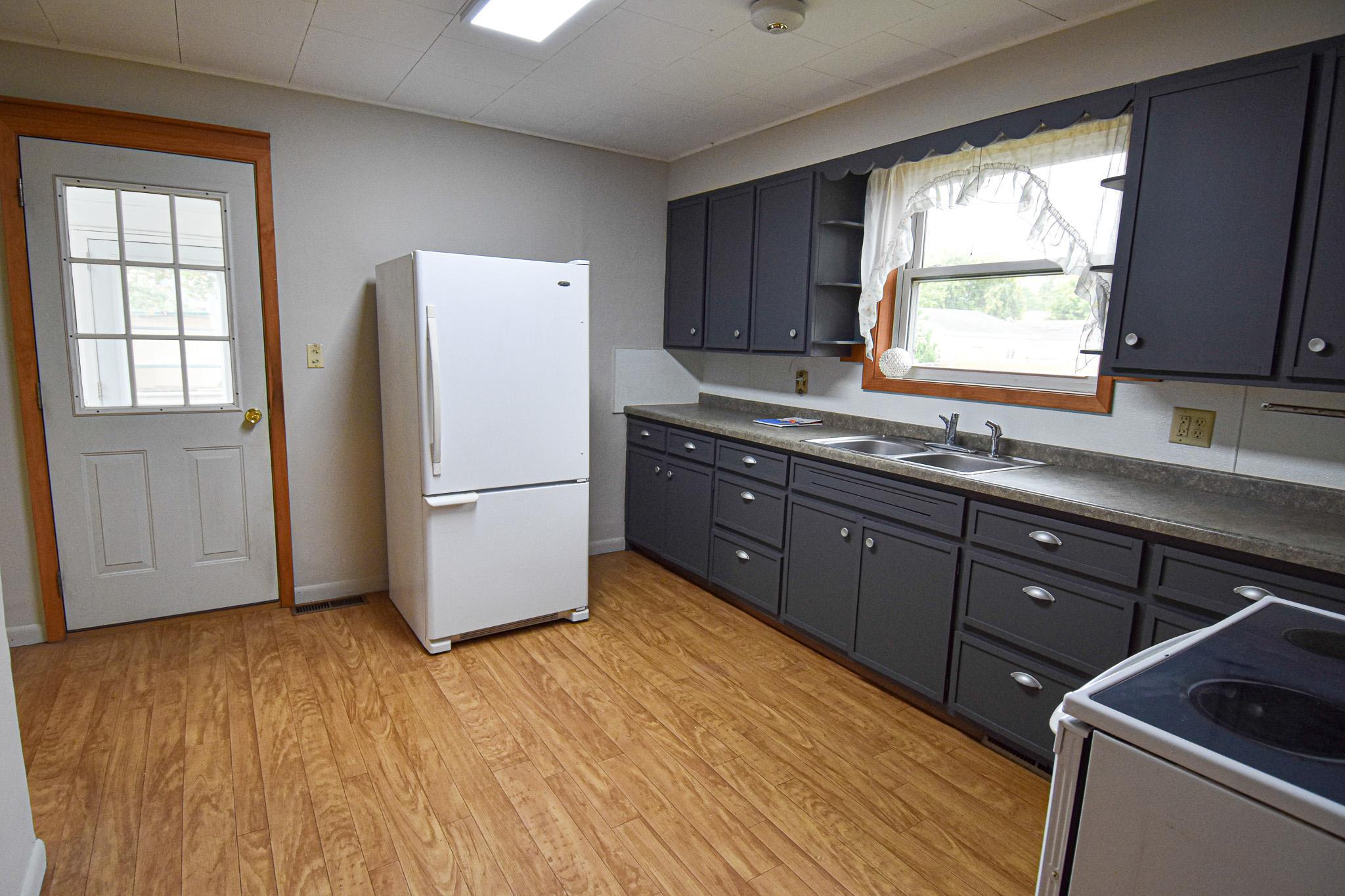 621 1st Street E Property Photo 11