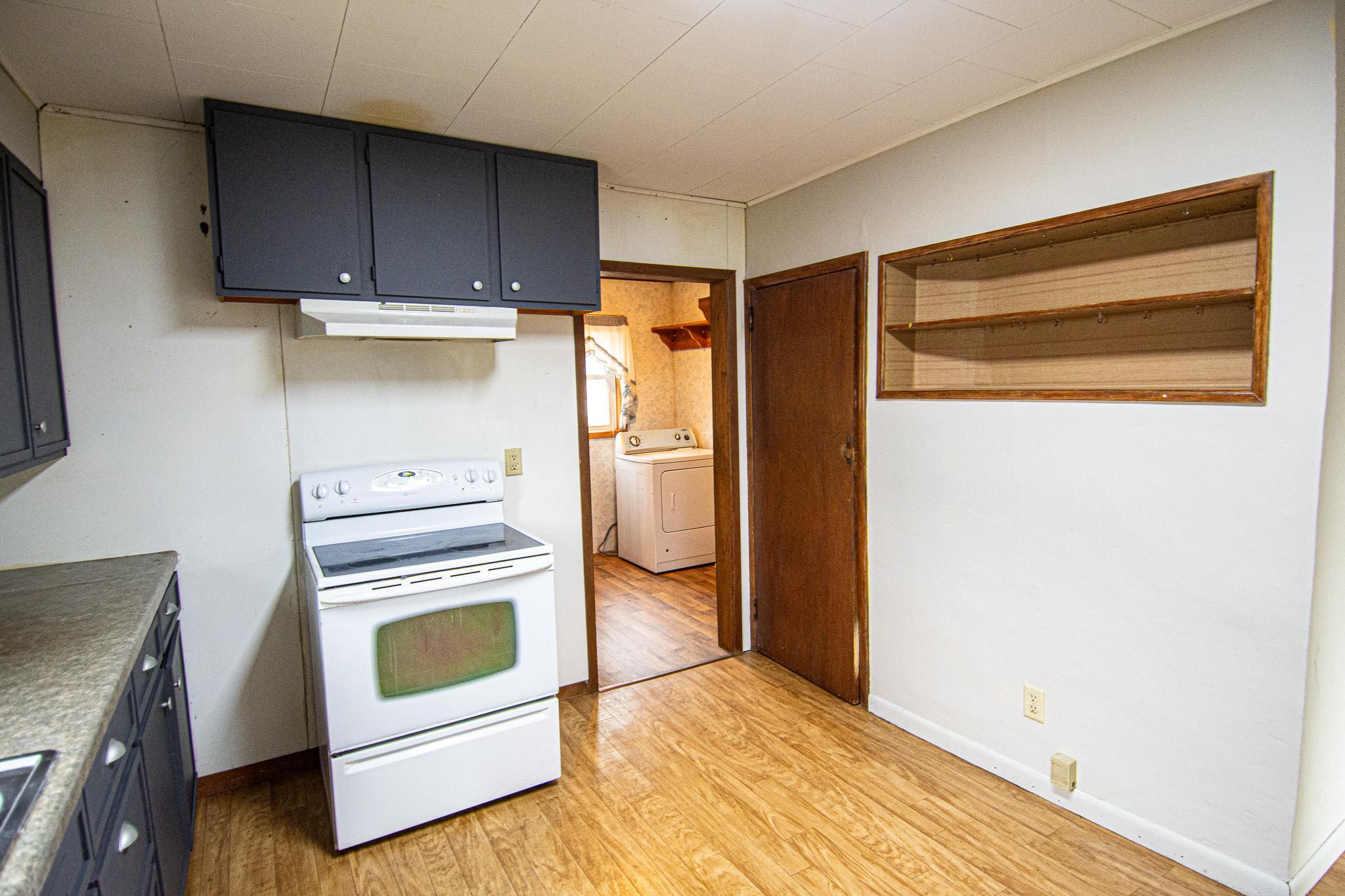 621 1st Street E Property Photo 15