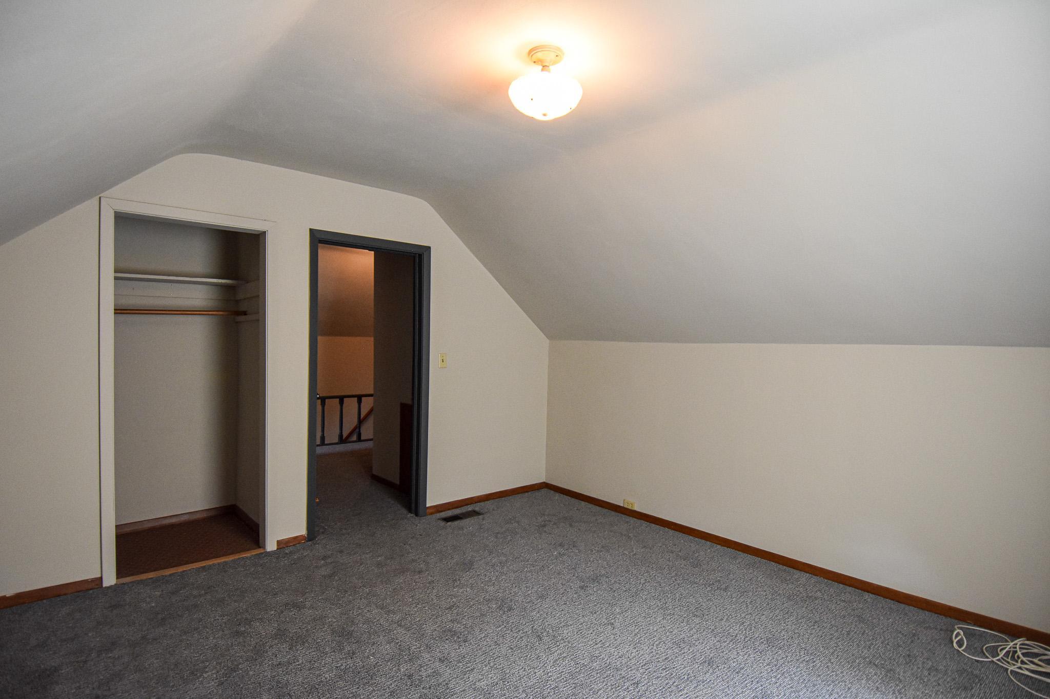 621 1st Street E Property Photo 28