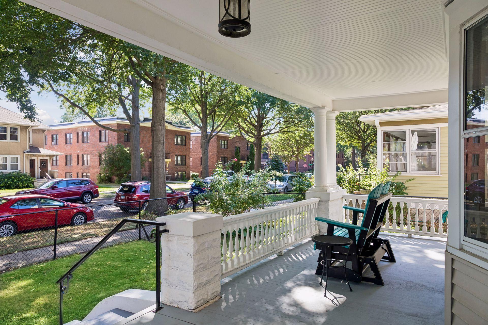 899 Ashland Avenue Property Photo 3