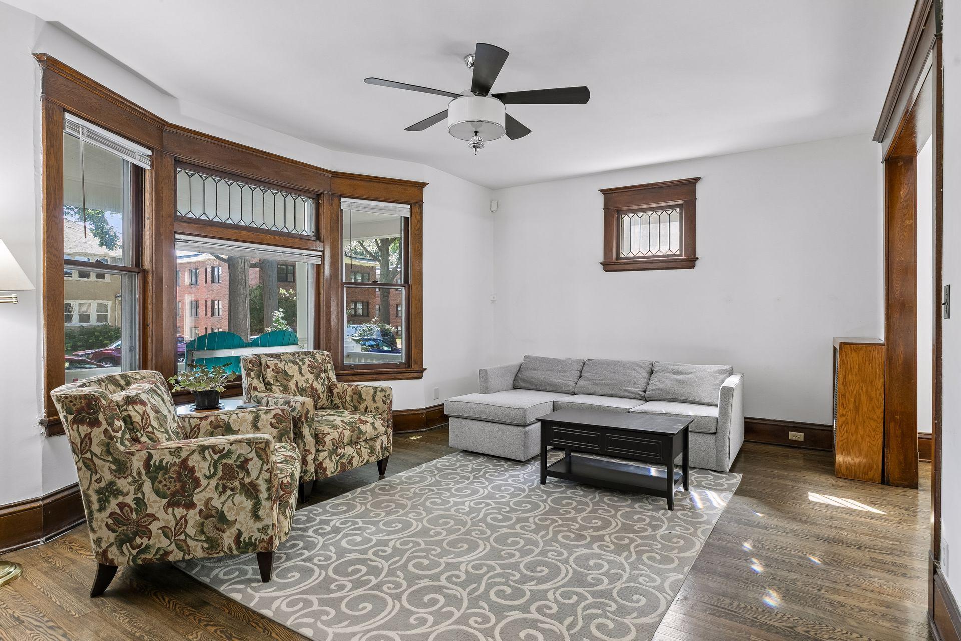 899 Ashland Avenue Property Photo 4