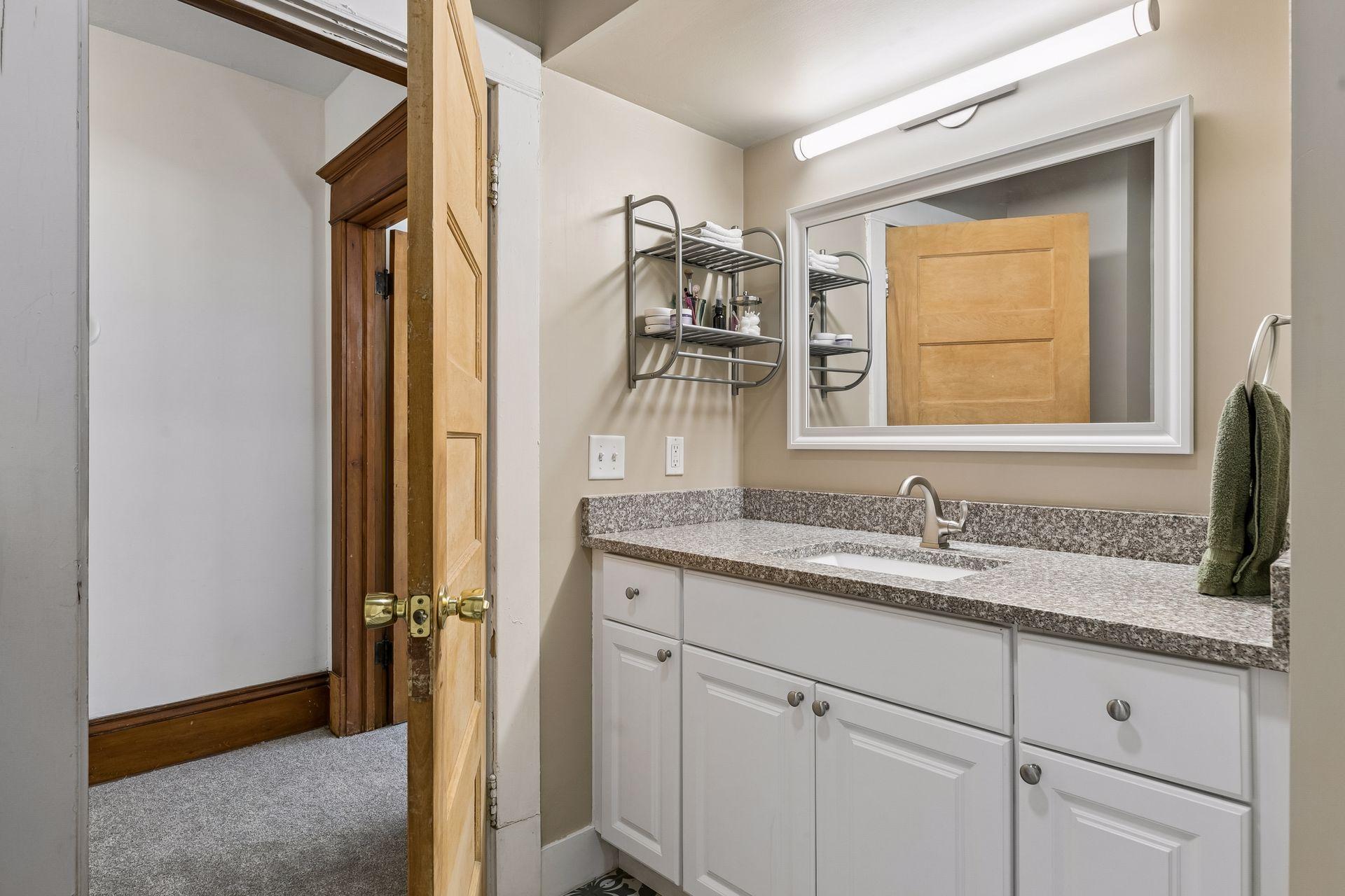 899 Ashland Avenue Property Photo 25