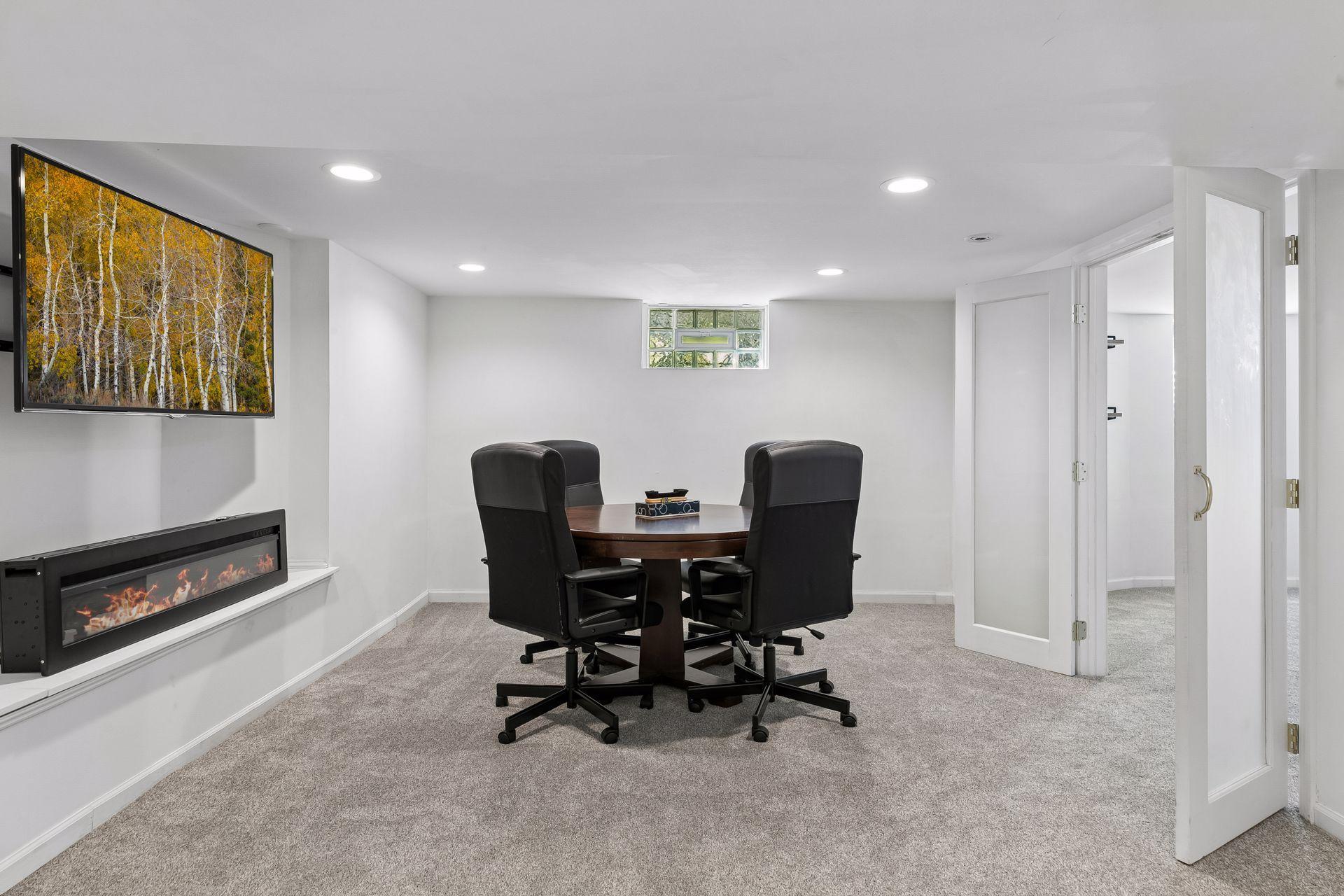 899 Ashland Avenue Property Photo 28