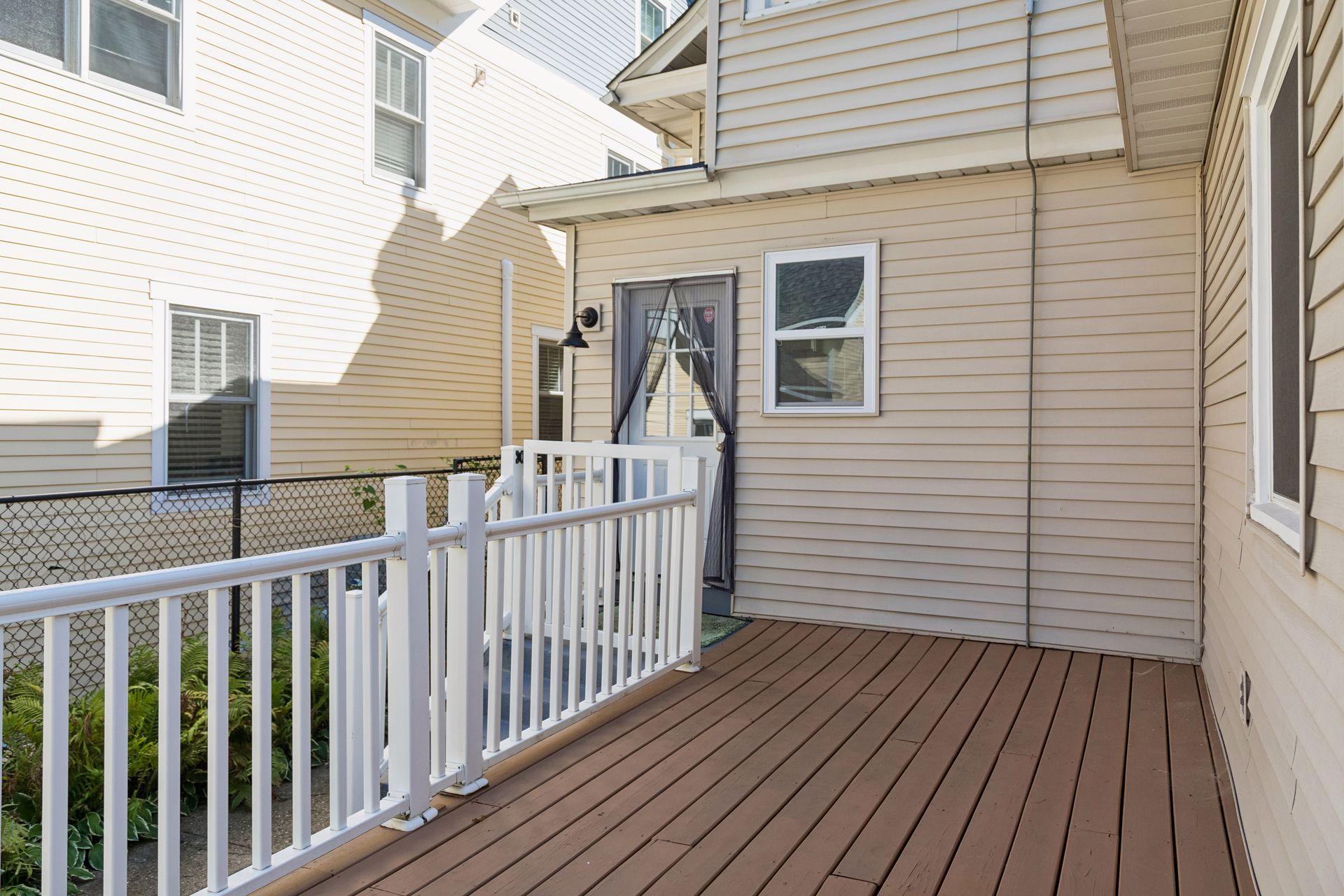 899 Ashland Avenue Property Photo 36