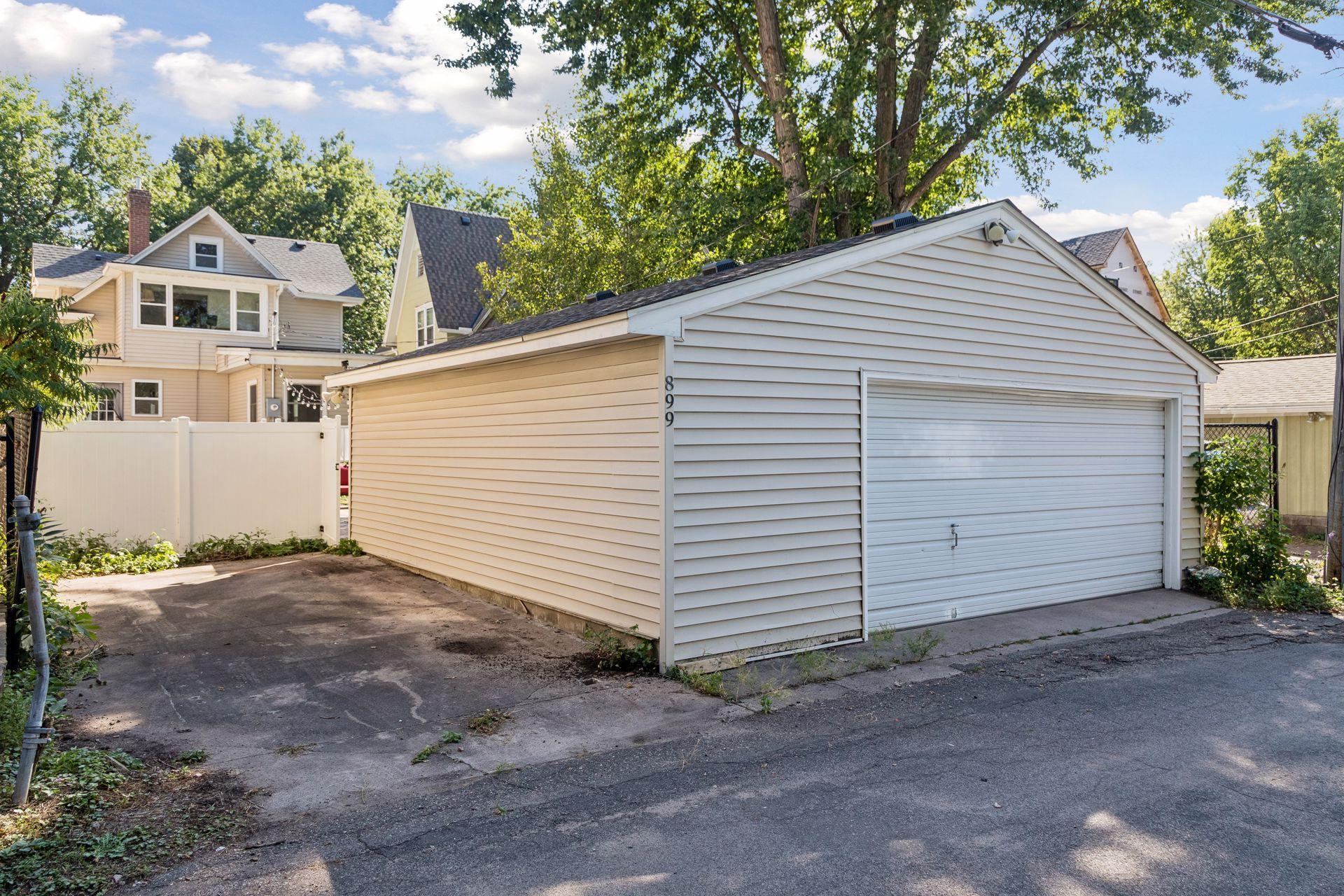 899 Ashland Avenue Property Photo 41