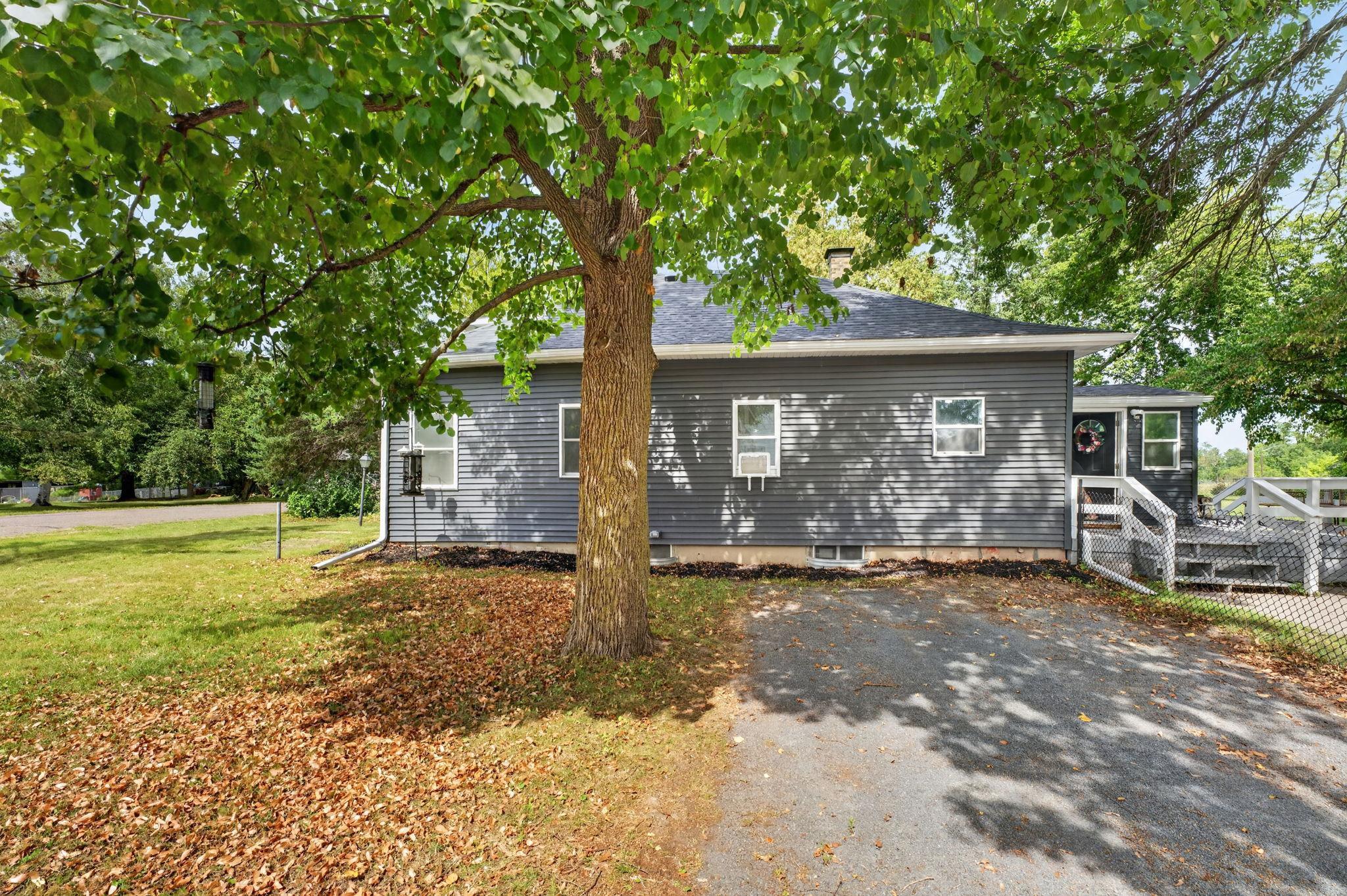 400 Oak Street Property Photo 29