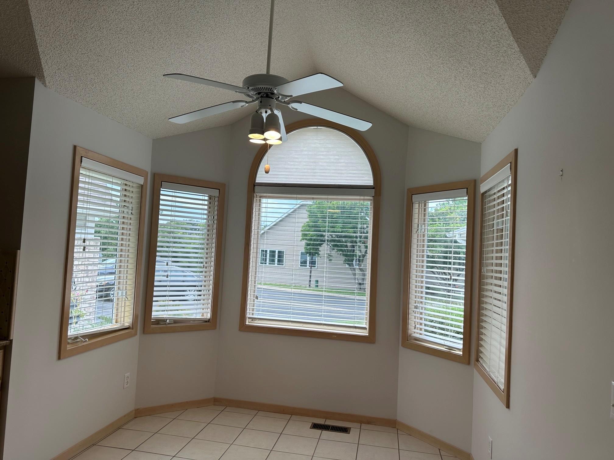7043 Oak Pointe Curve Property Photo 17