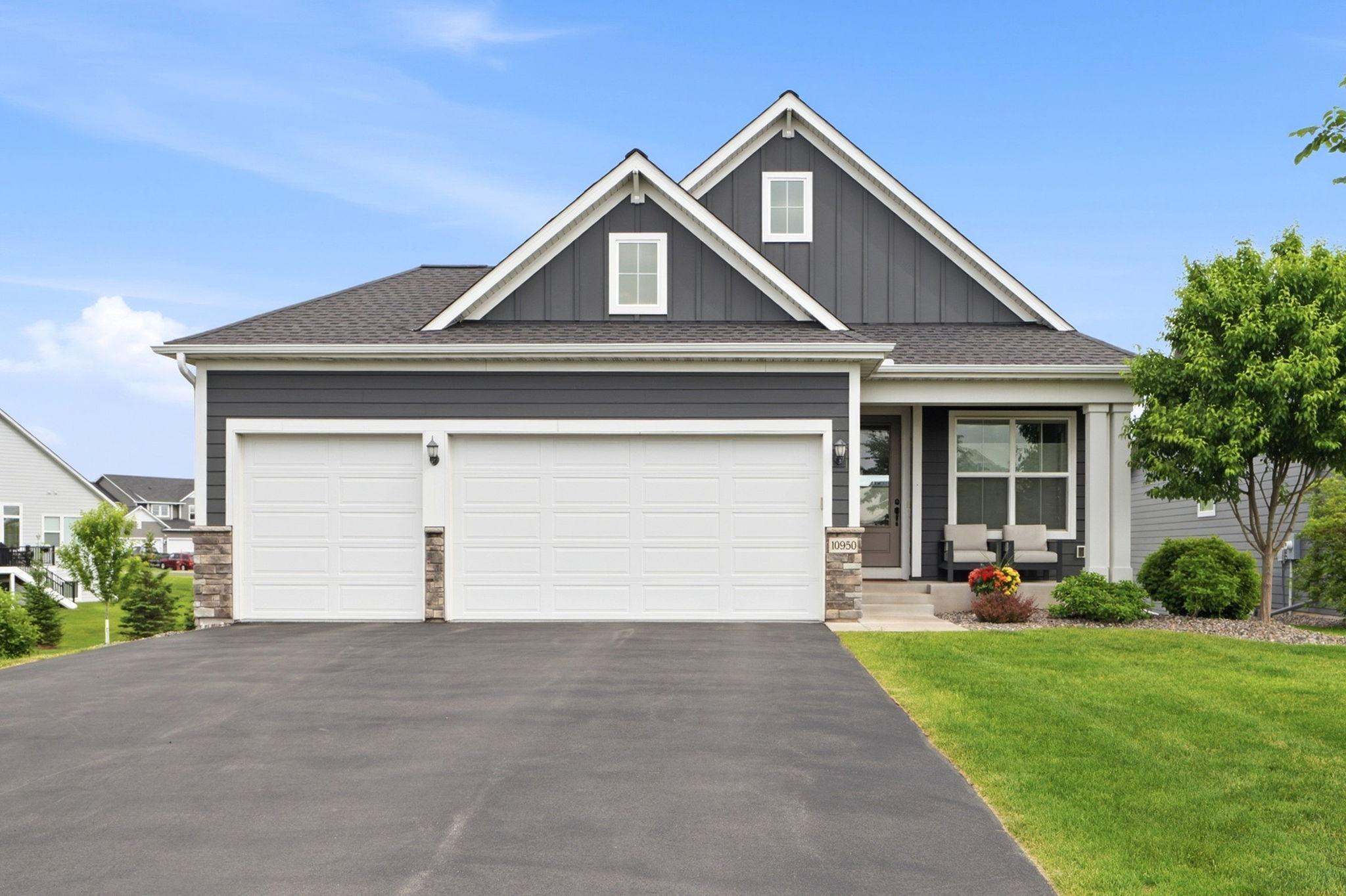10950 38th Court N Property Photo 1
