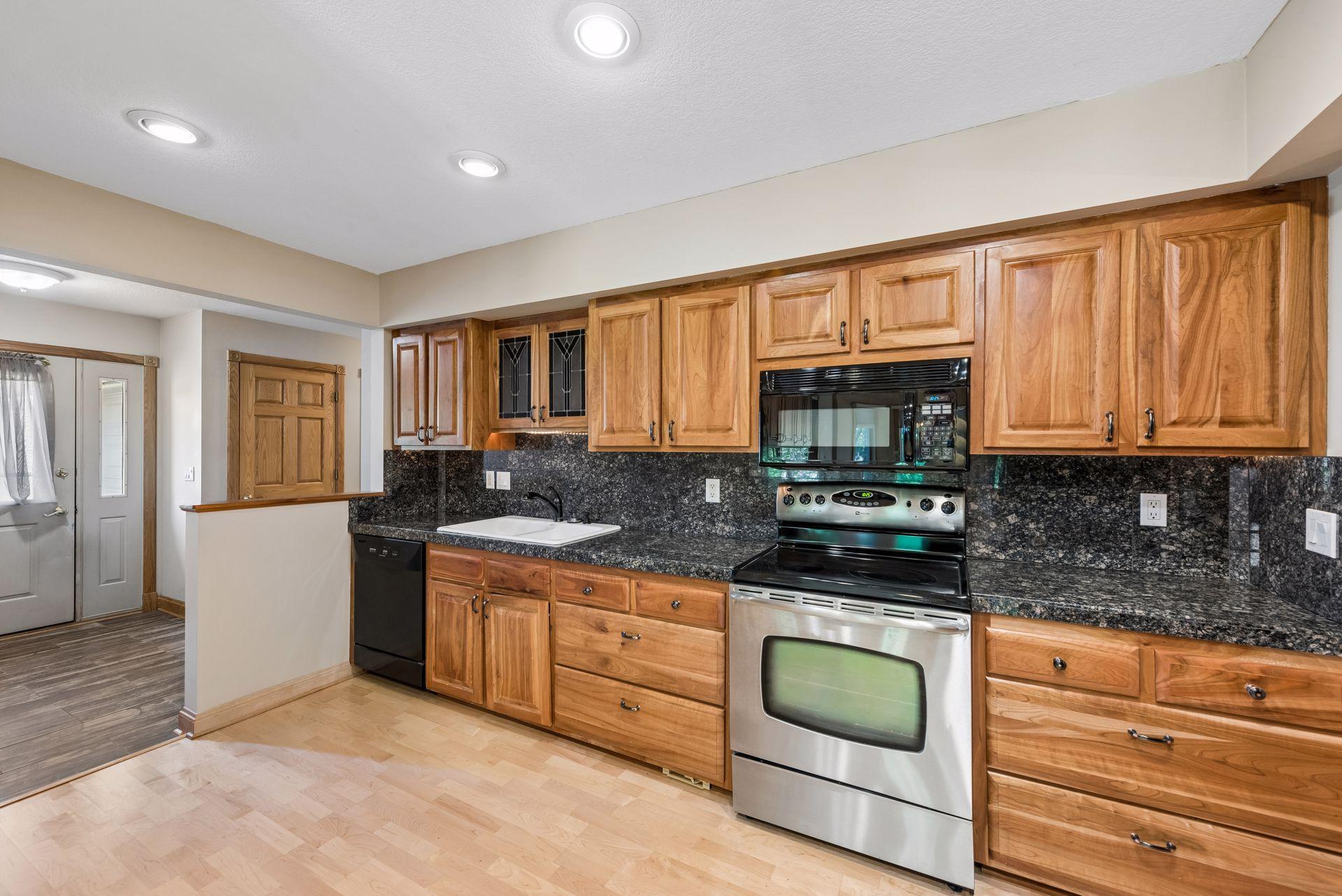 700 Spruce Drive Property Photo 16