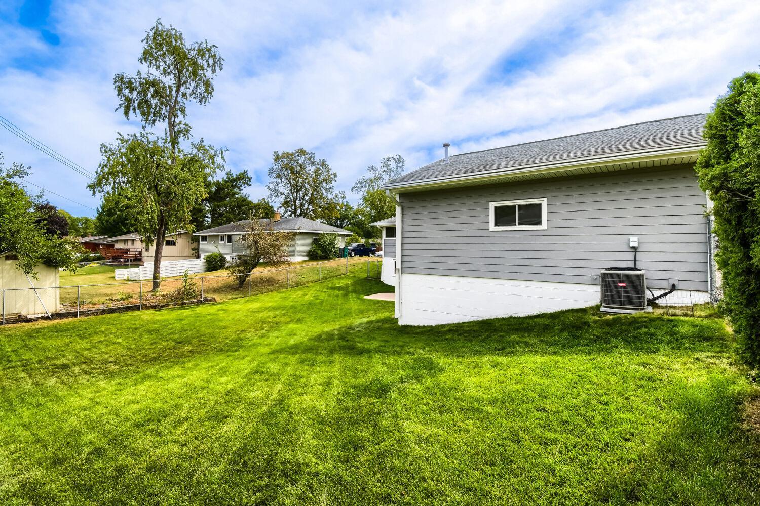227 Dawn Avenue Property Photo 35