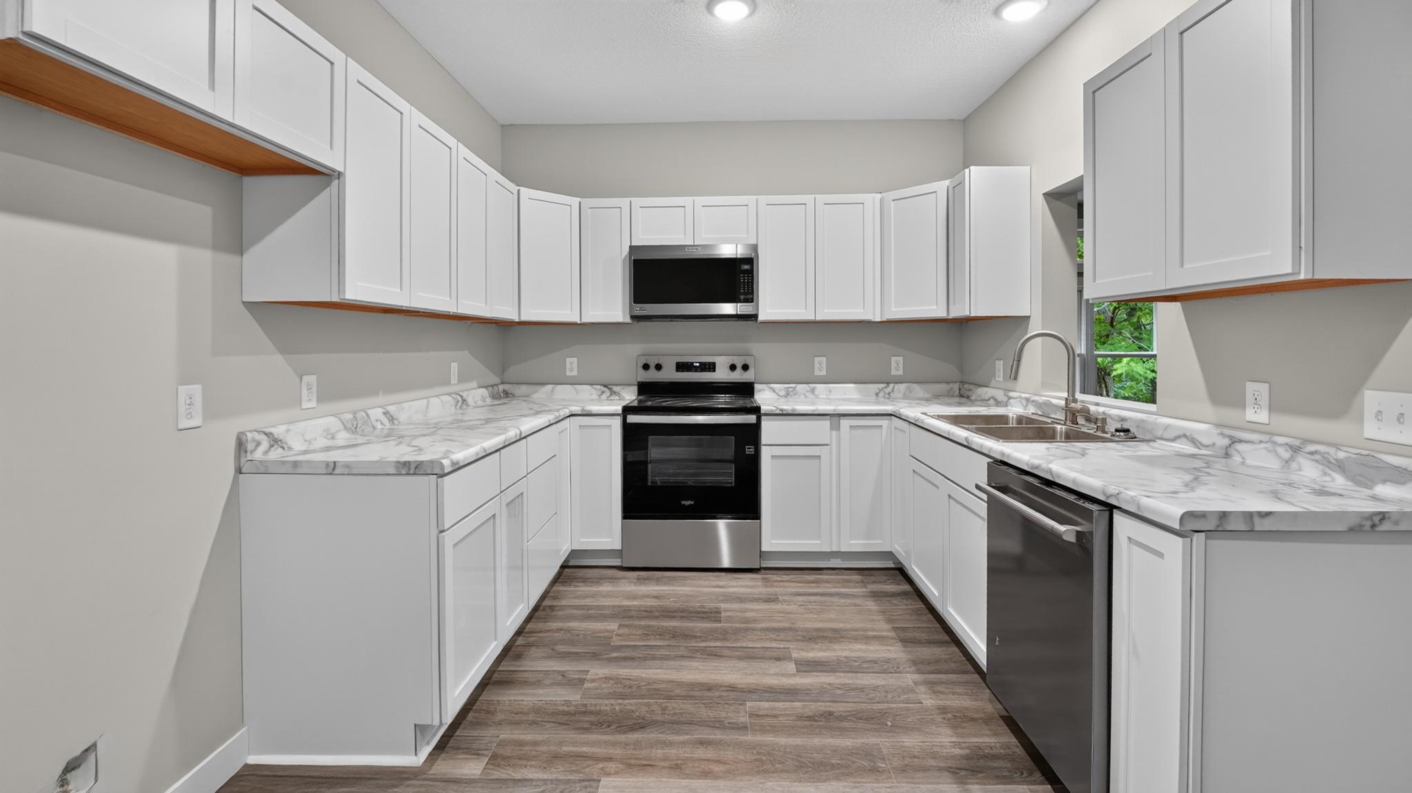 59412 Cloverdale Road Property Photo 8