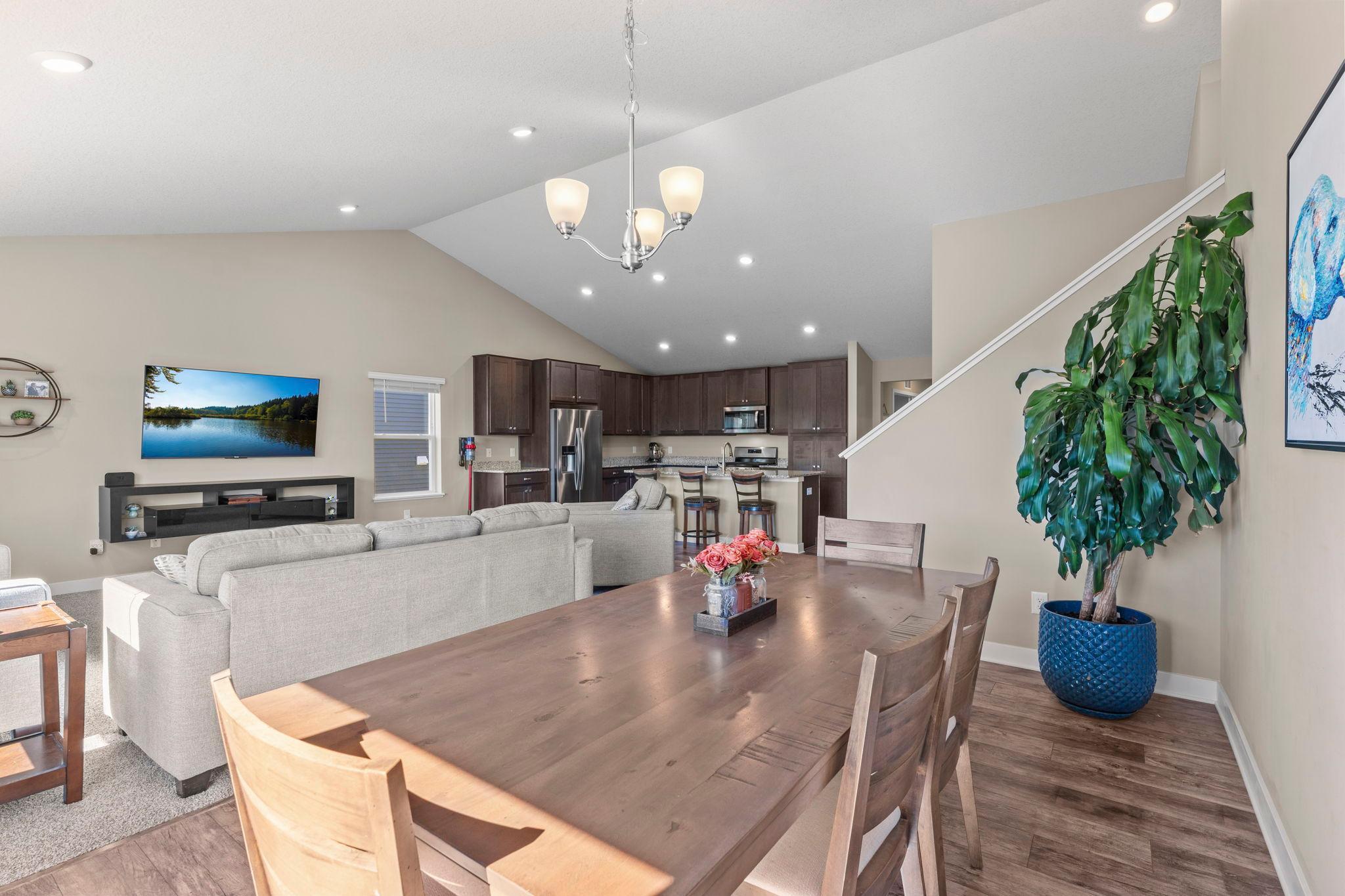 1907 Meridian Curve Property Photo 24