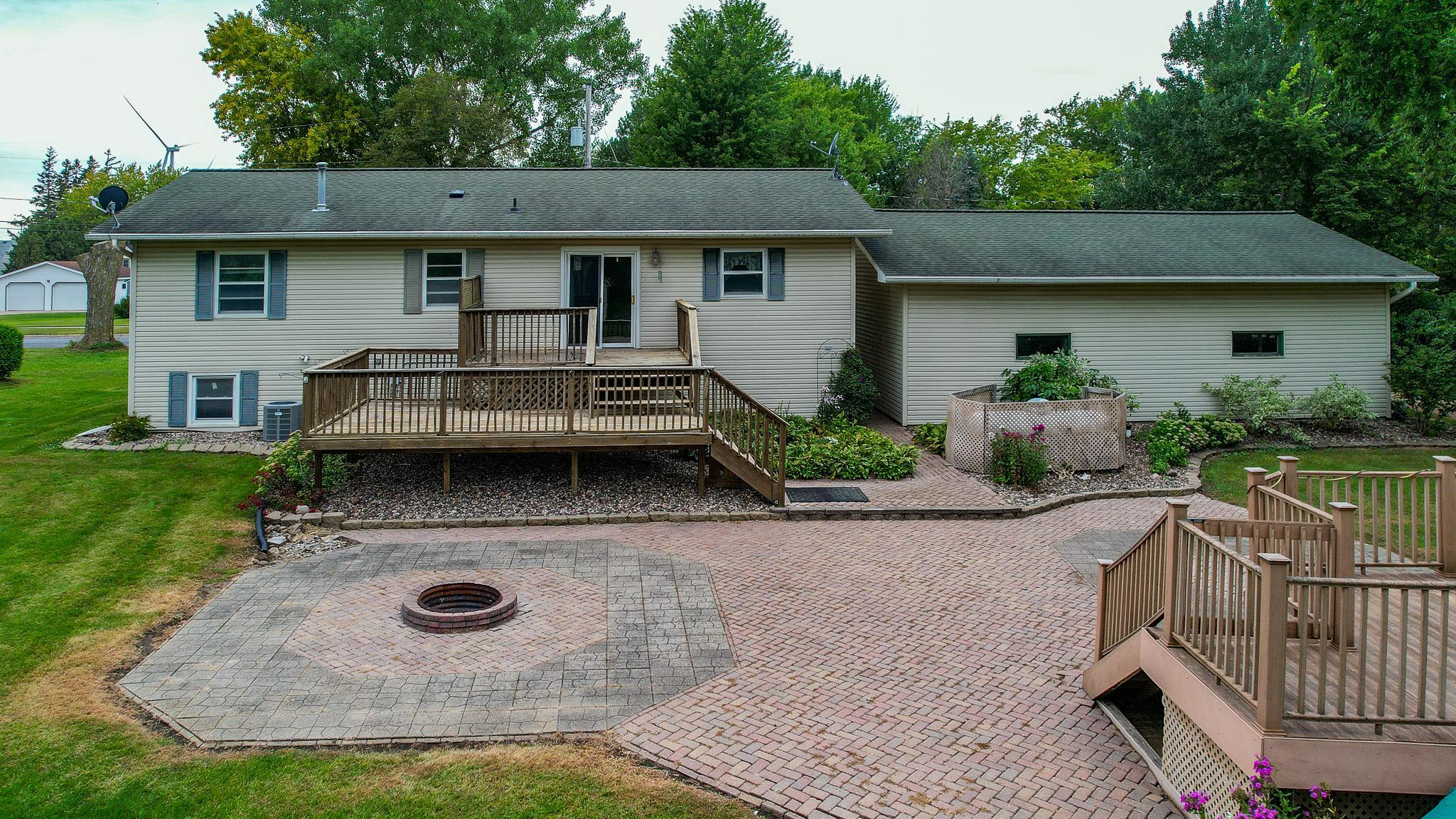 263 S Pine Street Property Photo 5