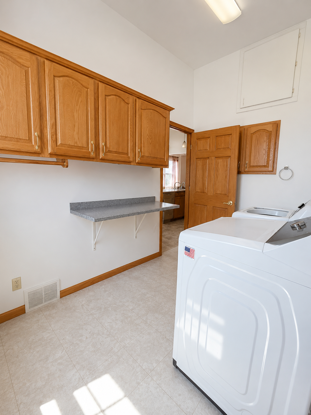 205 1st Street N Property Photo 8
