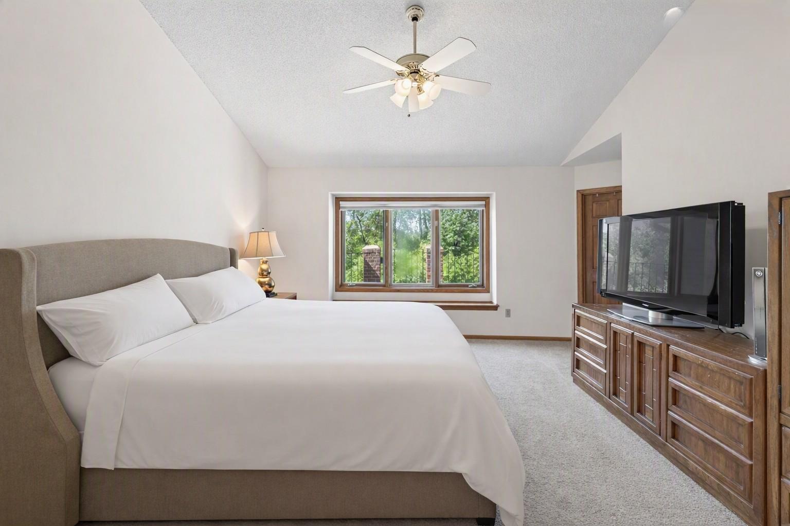 1144 Lois Court Property Photo 10