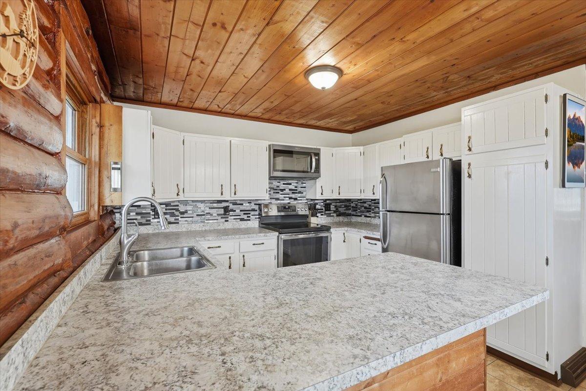 1150 60th Avenue Property Photo 7