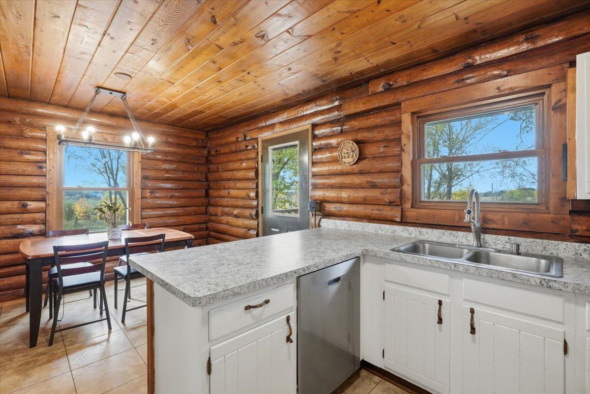 1150 60th Avenue Property Photo 8