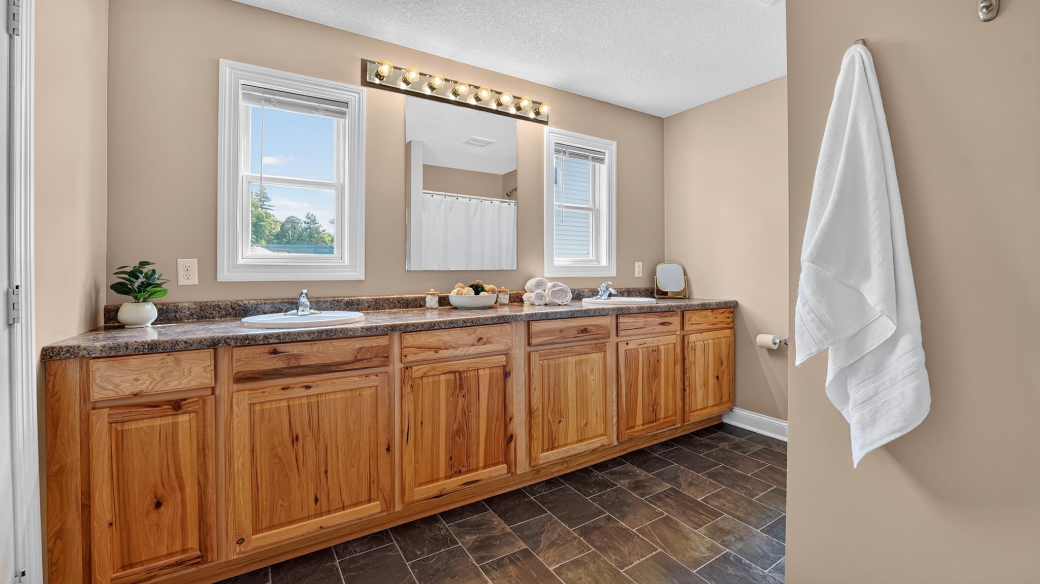 106 Lark St Property Photo 15