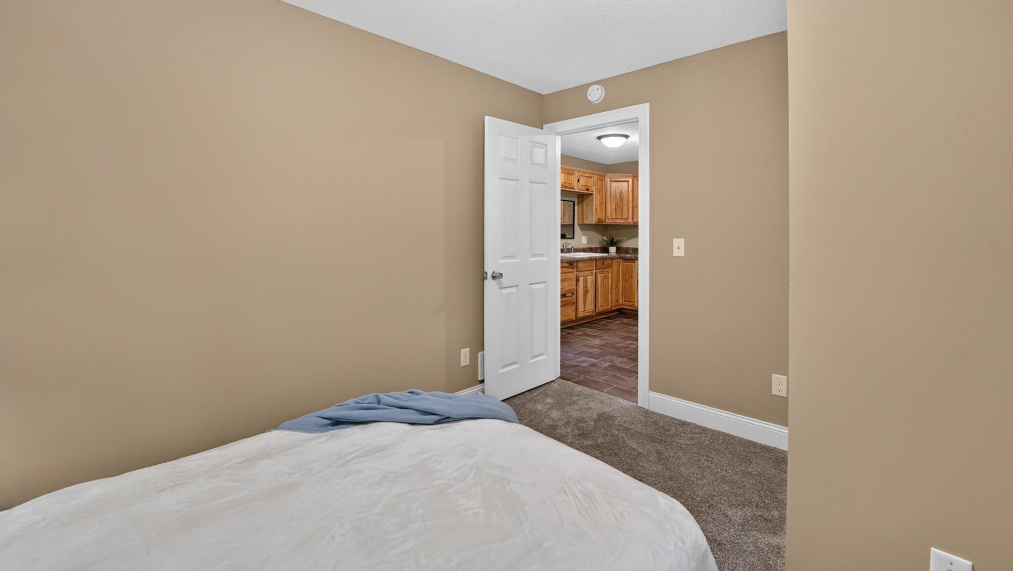 106 Lark St Property Photo 18
