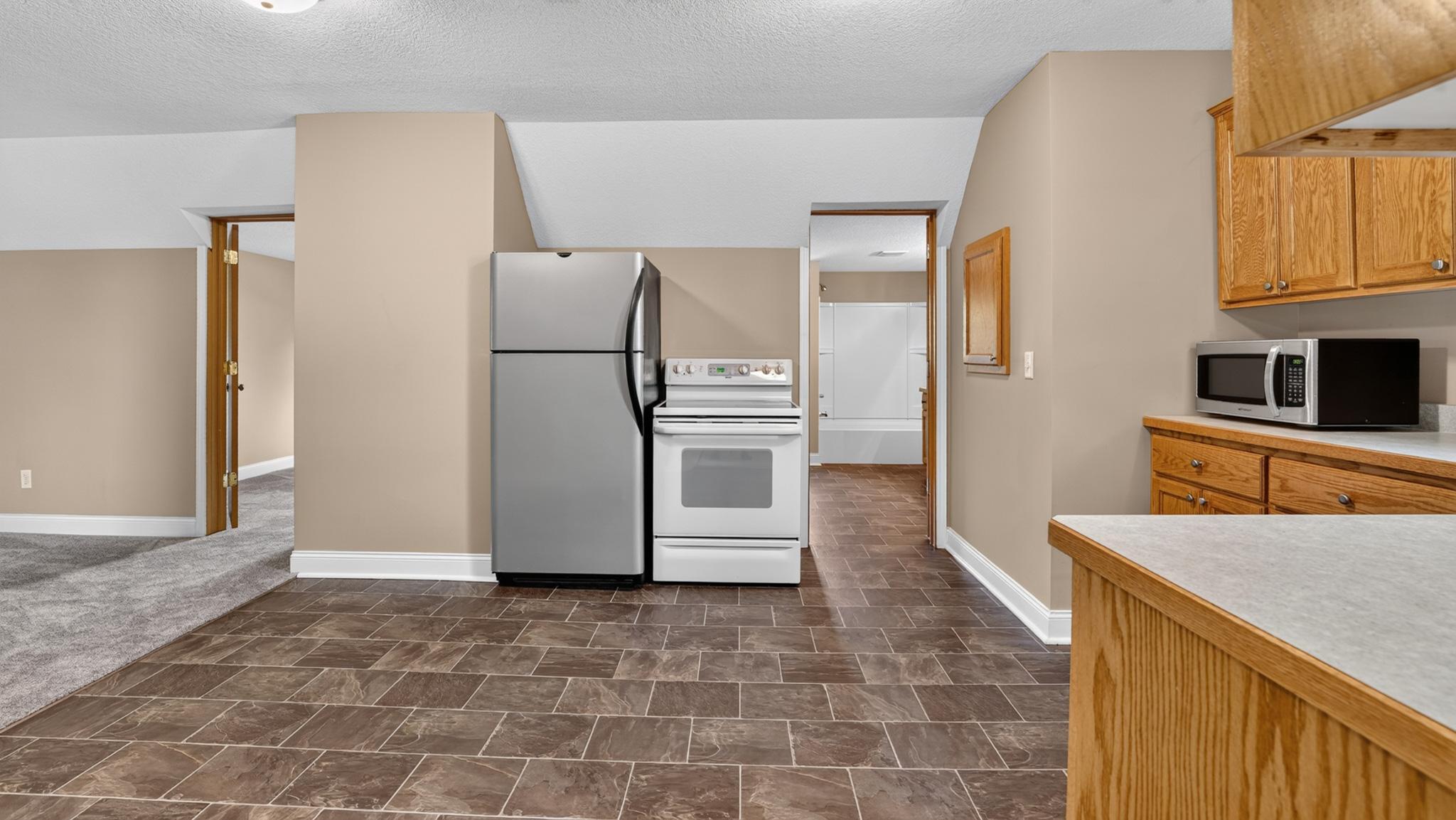 106 Lark St Property Photo 27