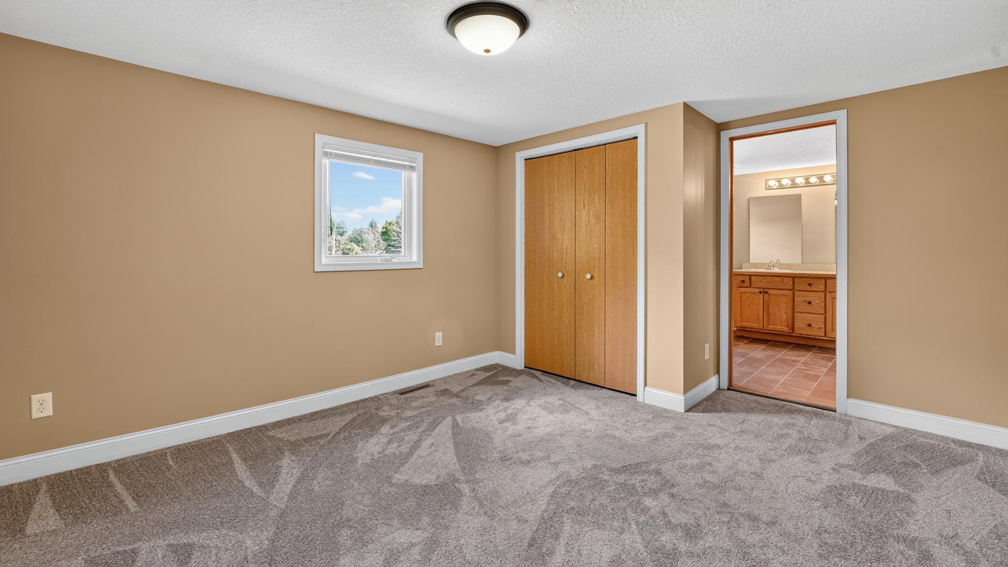 106 Lark St Property Photo 30