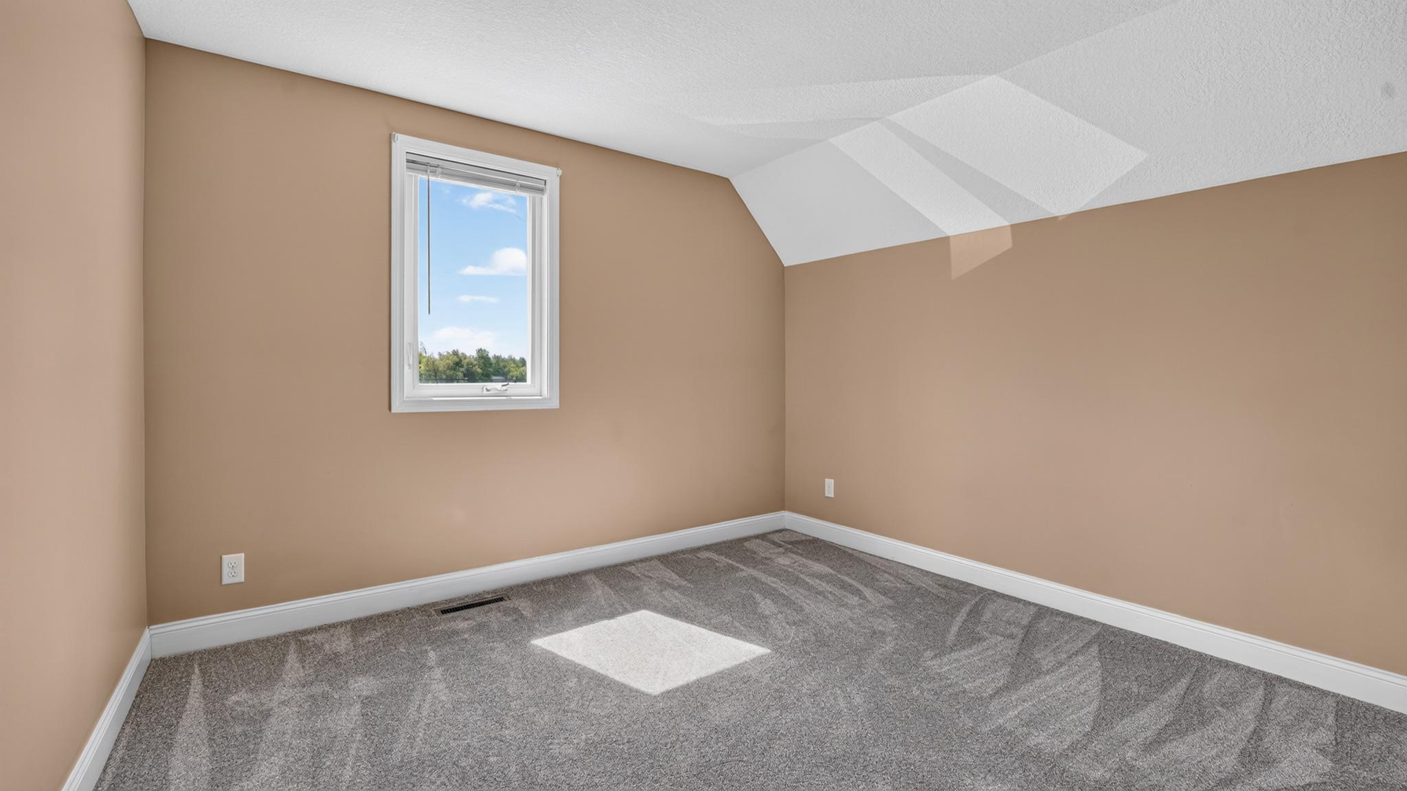 106 Lark St Property Photo 32