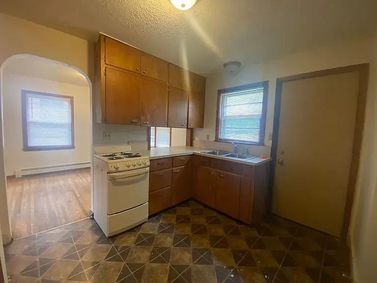 716 8th Street S Property Photo 5