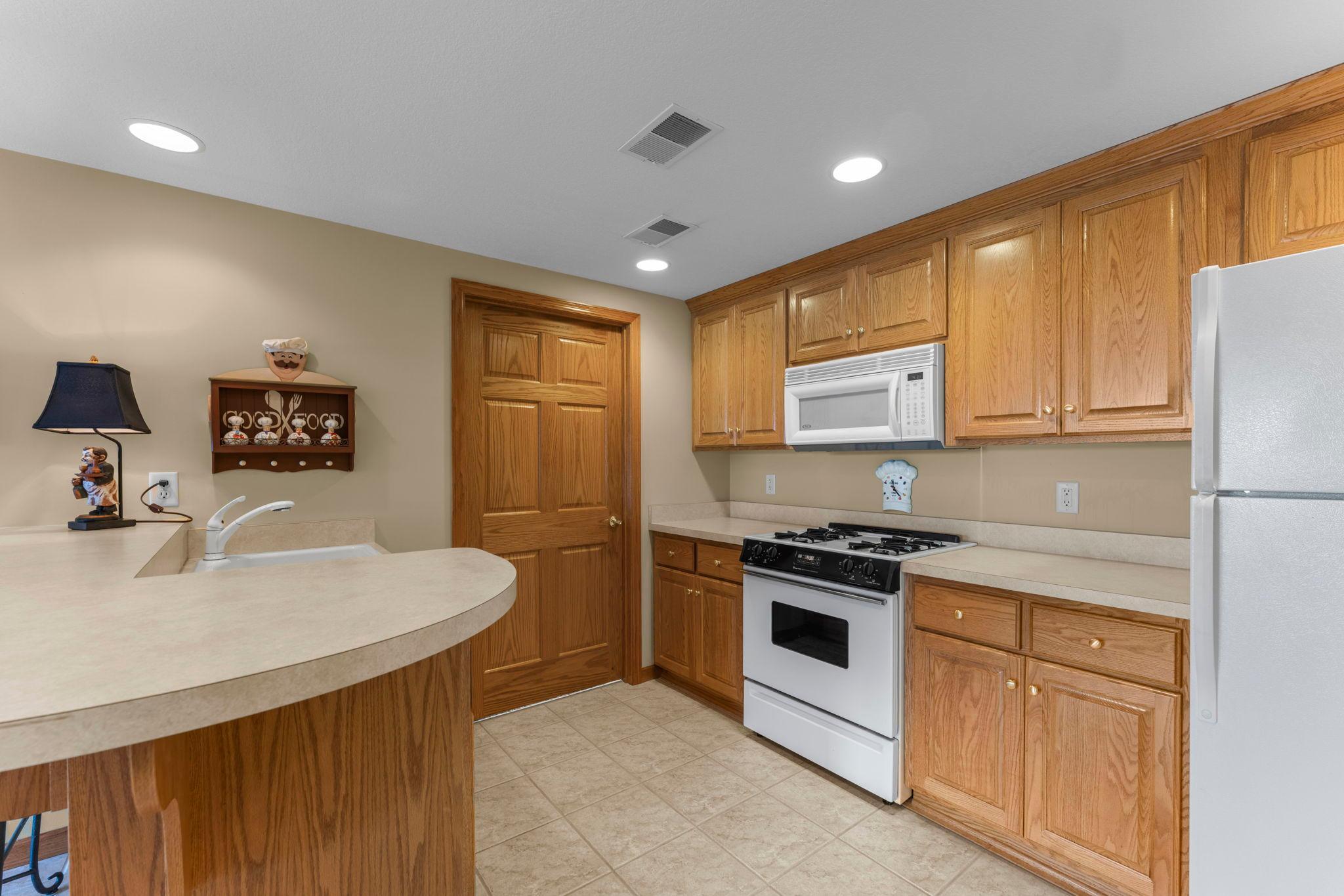 44727 Anchor Avenue Property Photo 62