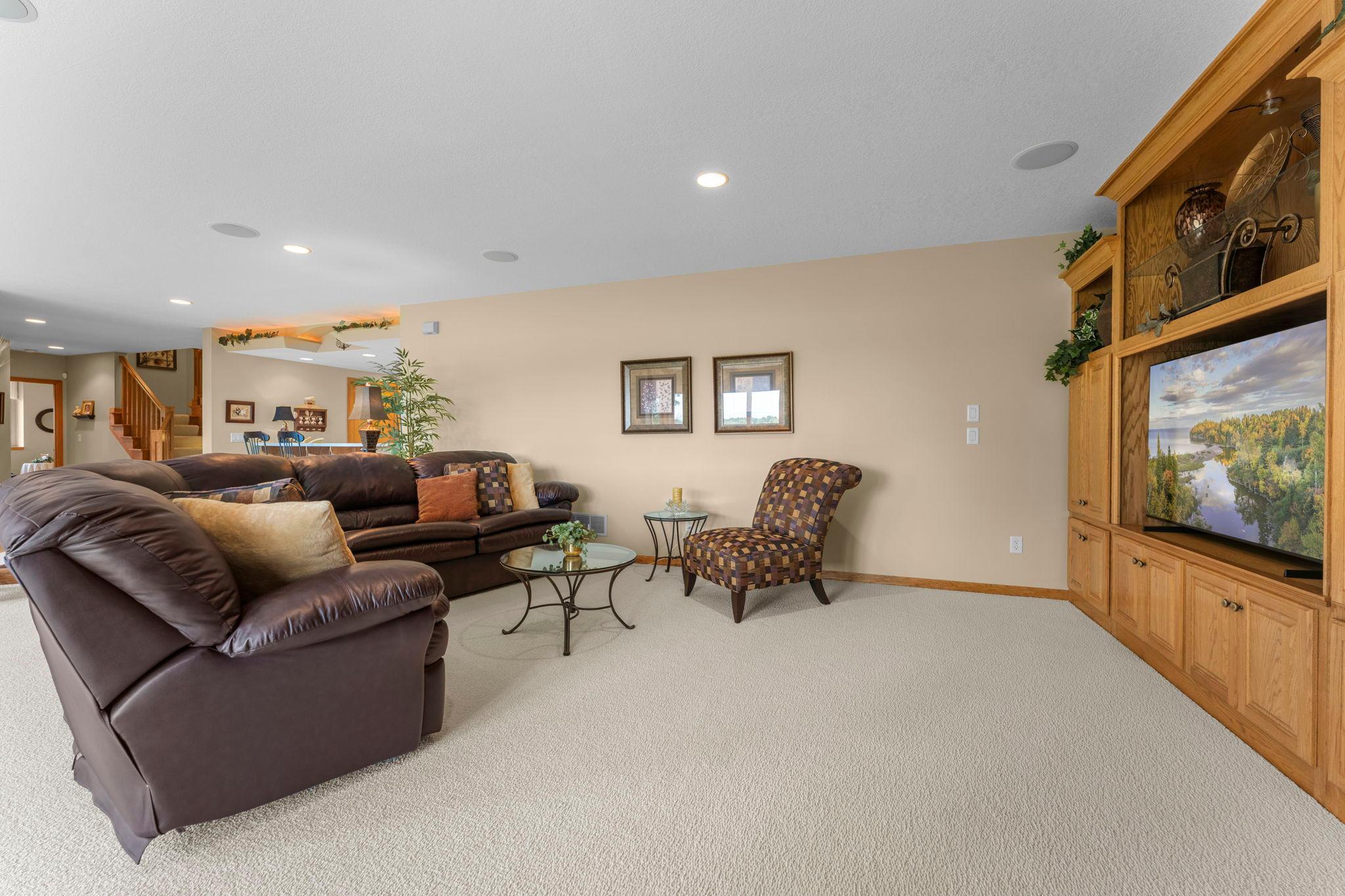 44727 Anchor Avenue Property Photo 66