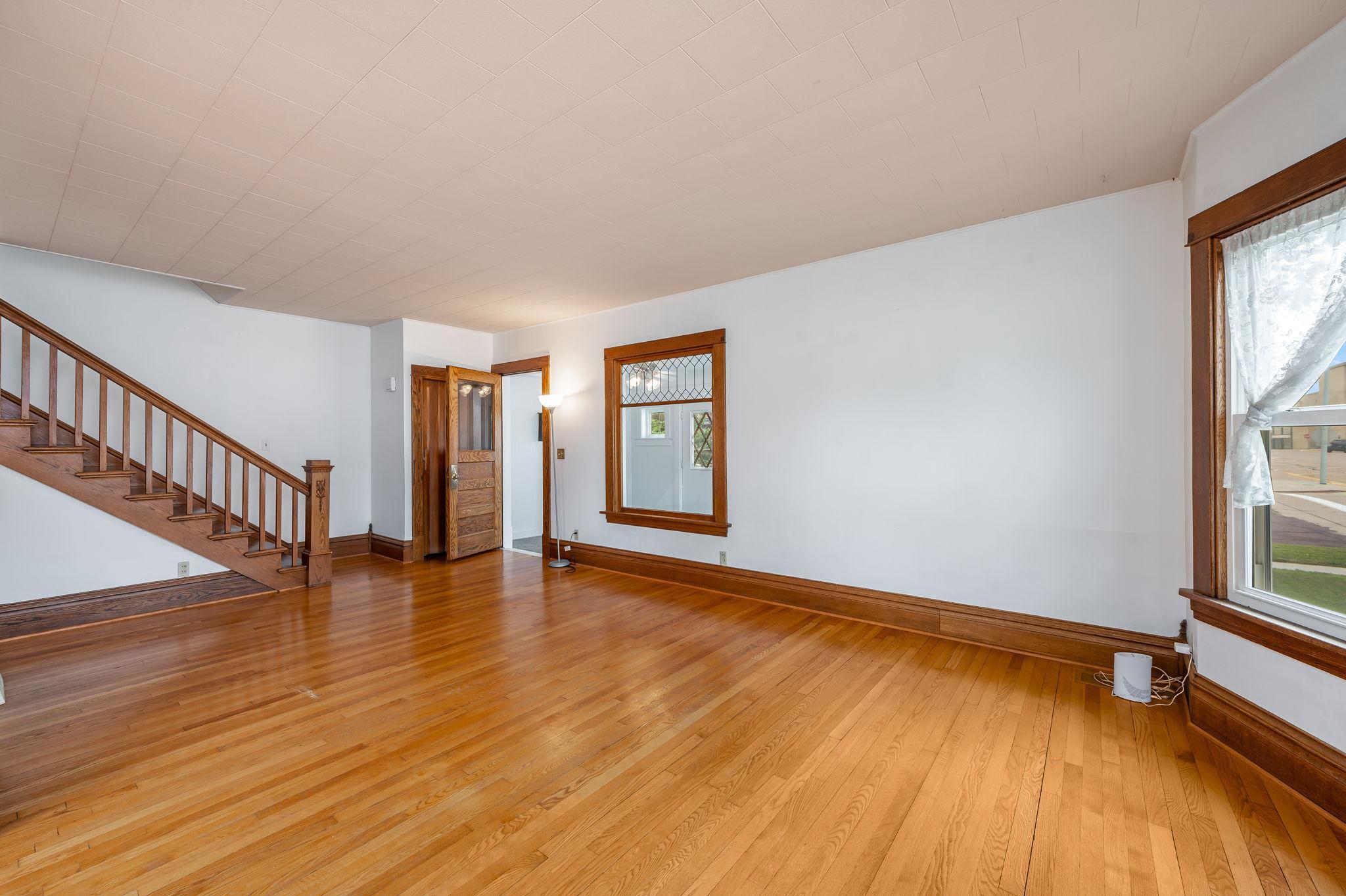 203 N Galbraith Street Property Photo 5
