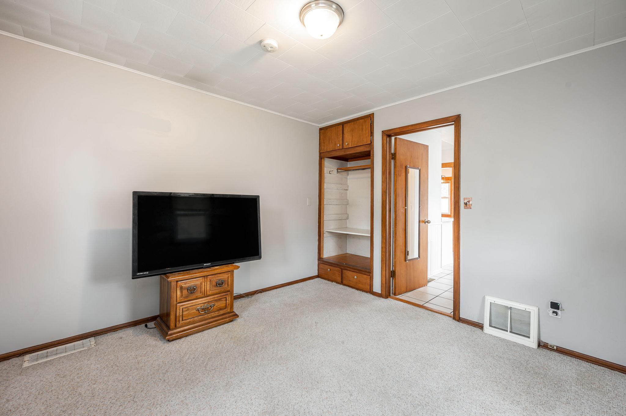 203 N Galbraith Street Property Photo 17
