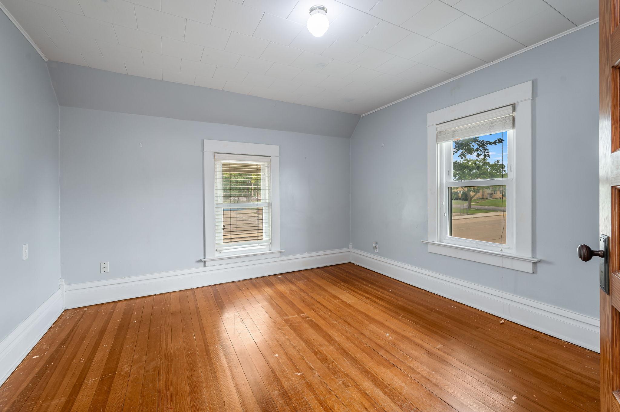 203 N Galbraith Street Property Photo 25